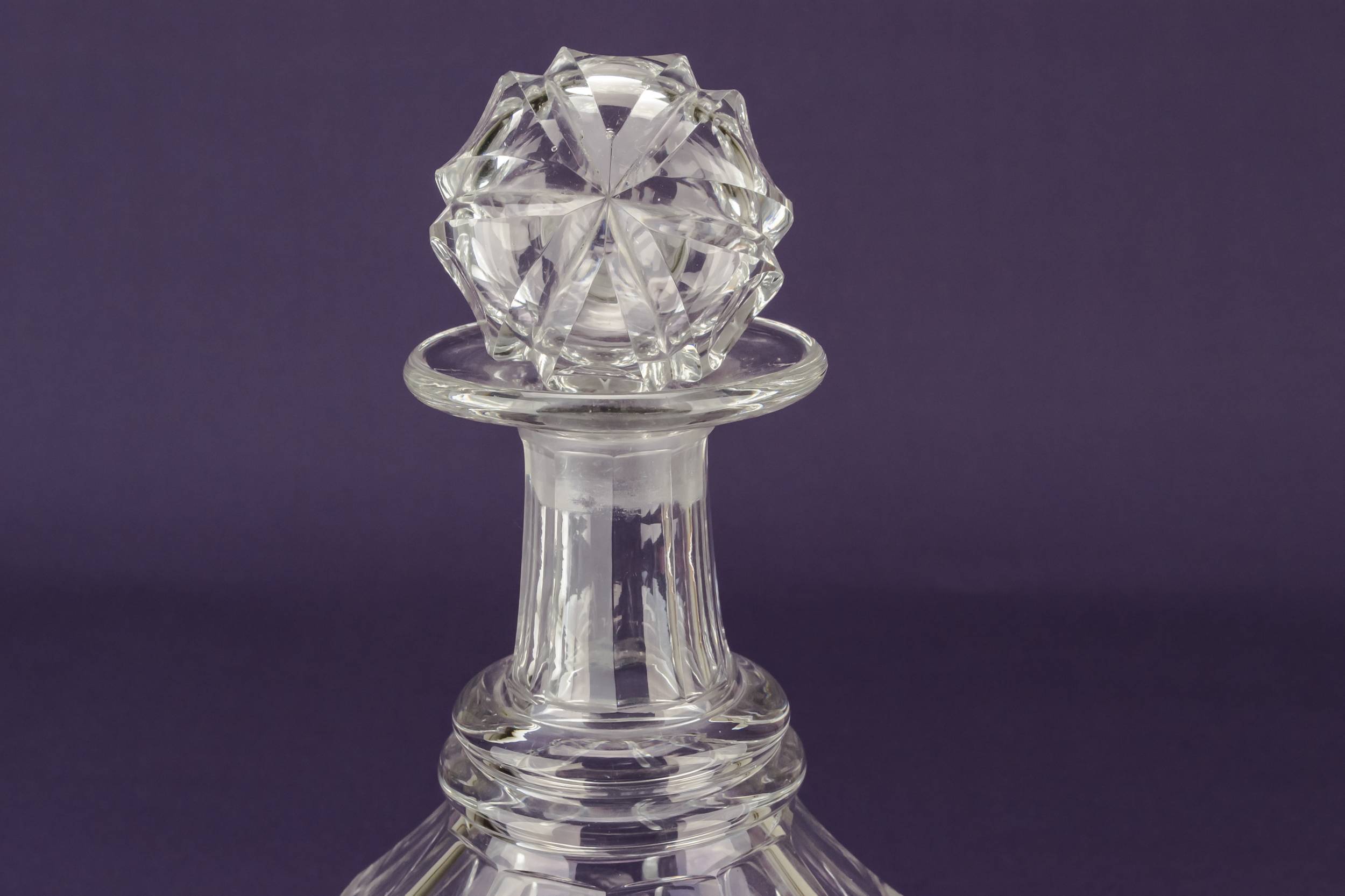 Antique Whisky Sherry — Large port wine decanter 2