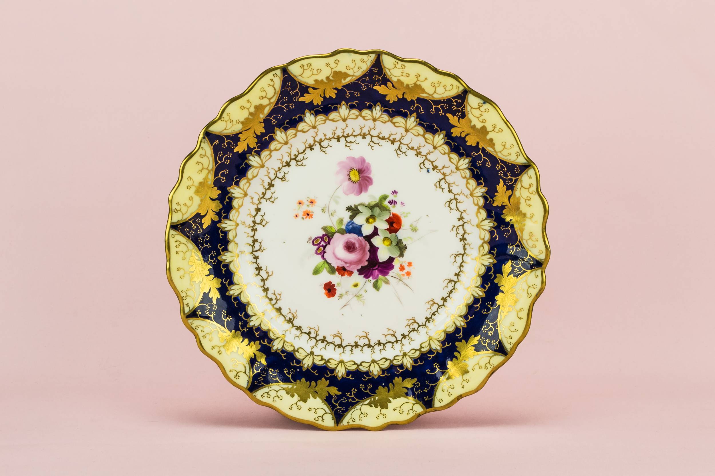 Porcelain Spectacular Florlal — Floral and gold cake plate