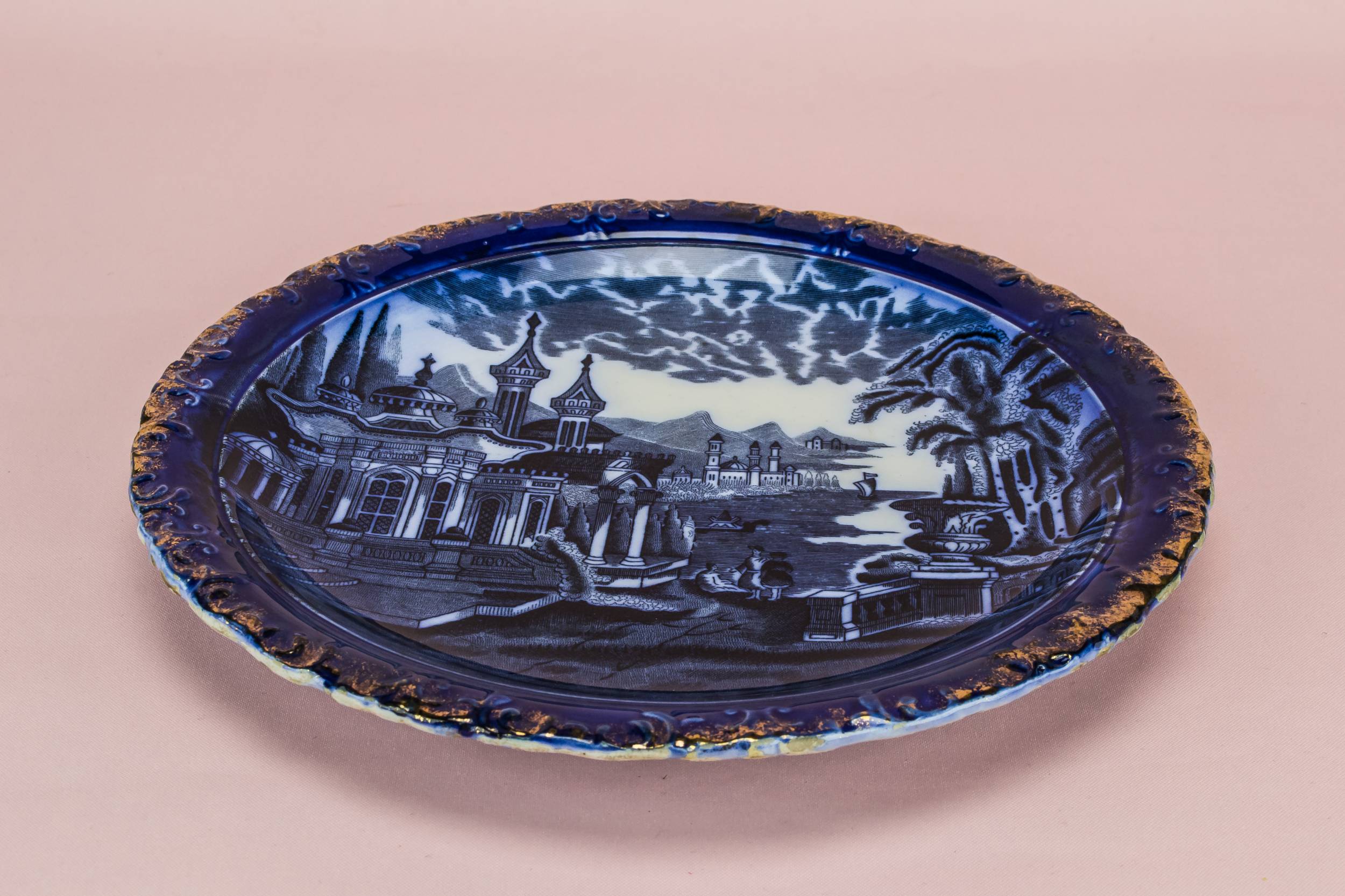 Antique Elegant Ceramic — Flow blue cake plate 1