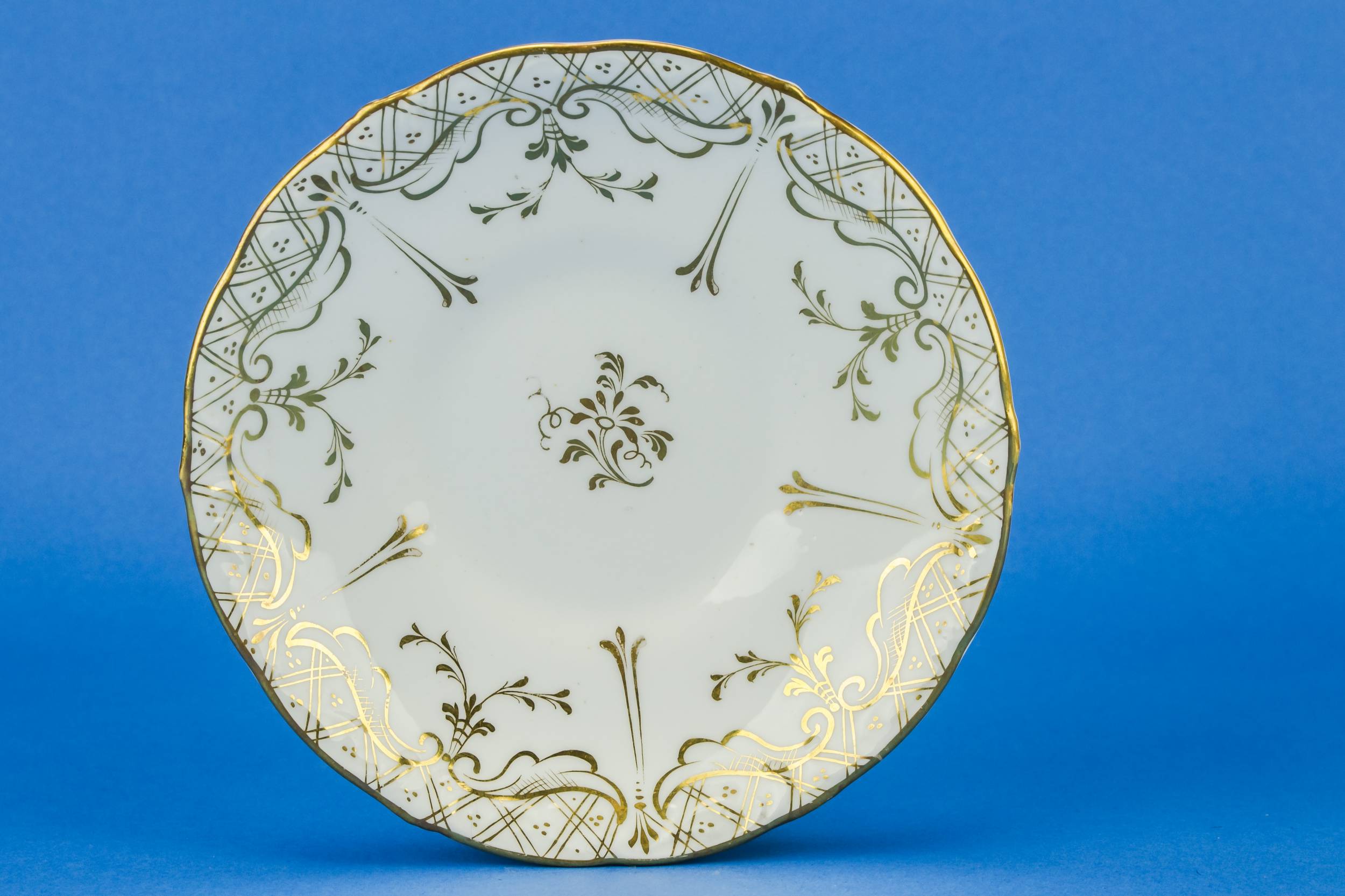 Persons Porcelain Luxurious — Gold and white tea set for 6 3