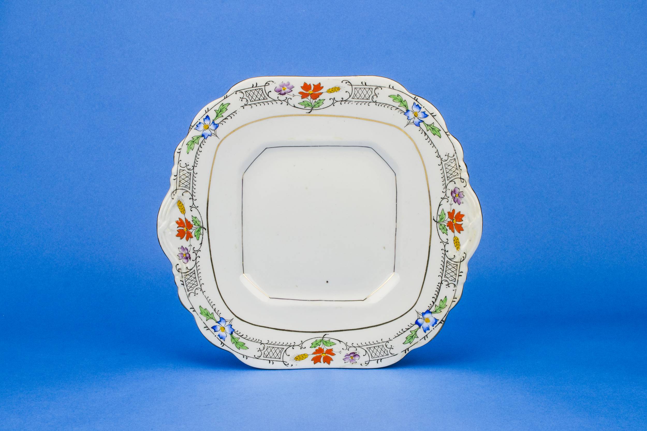 Charming Vintage Floral — Art Deco cake plate