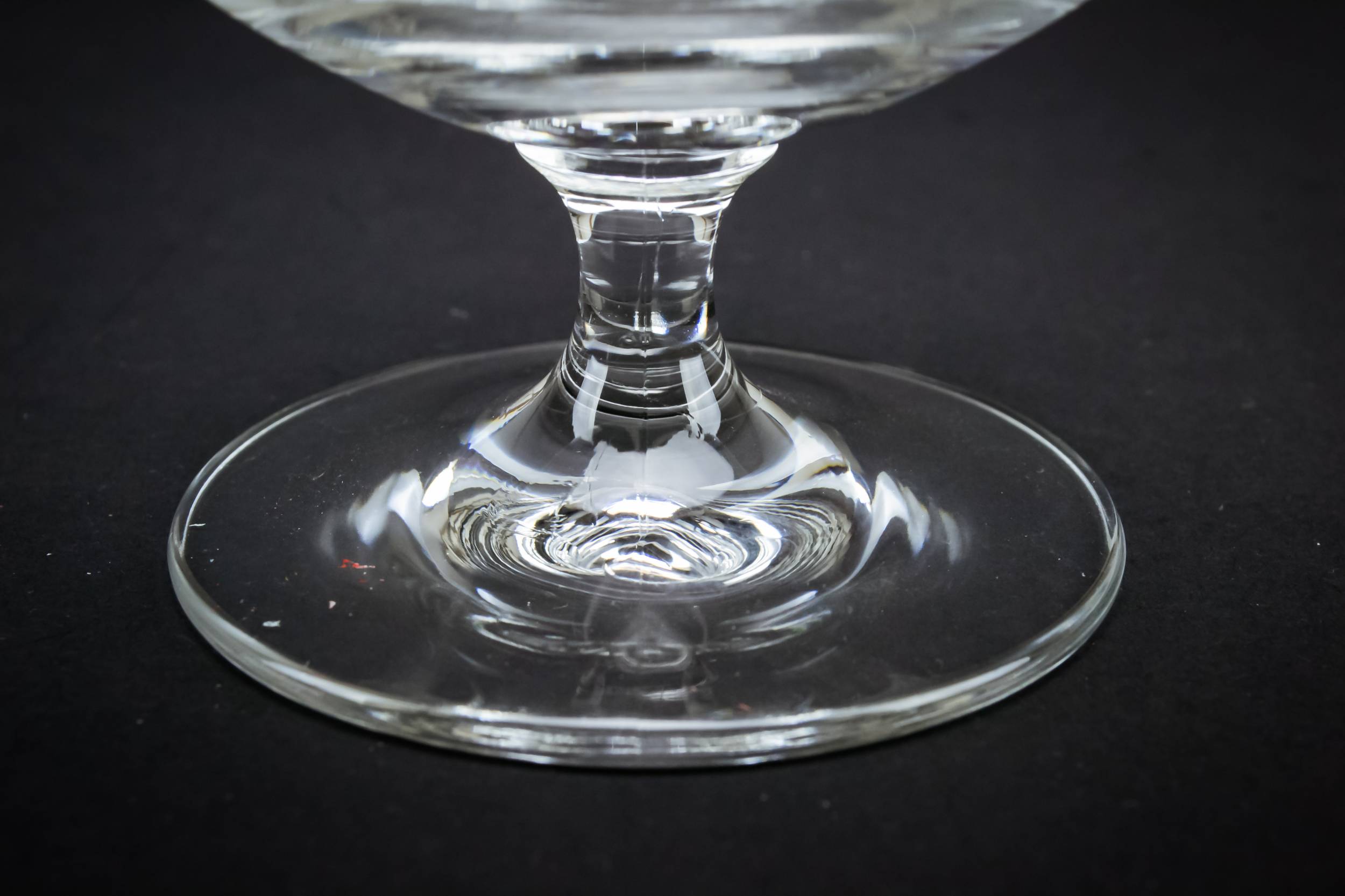 Glass Modernist VASE — Small glass bud vase 2