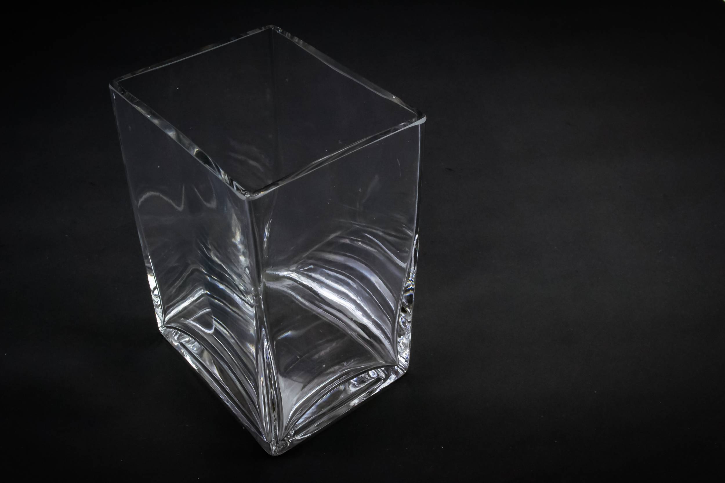 Elegant Modernist Minimalist — Rectangular glass vase 3