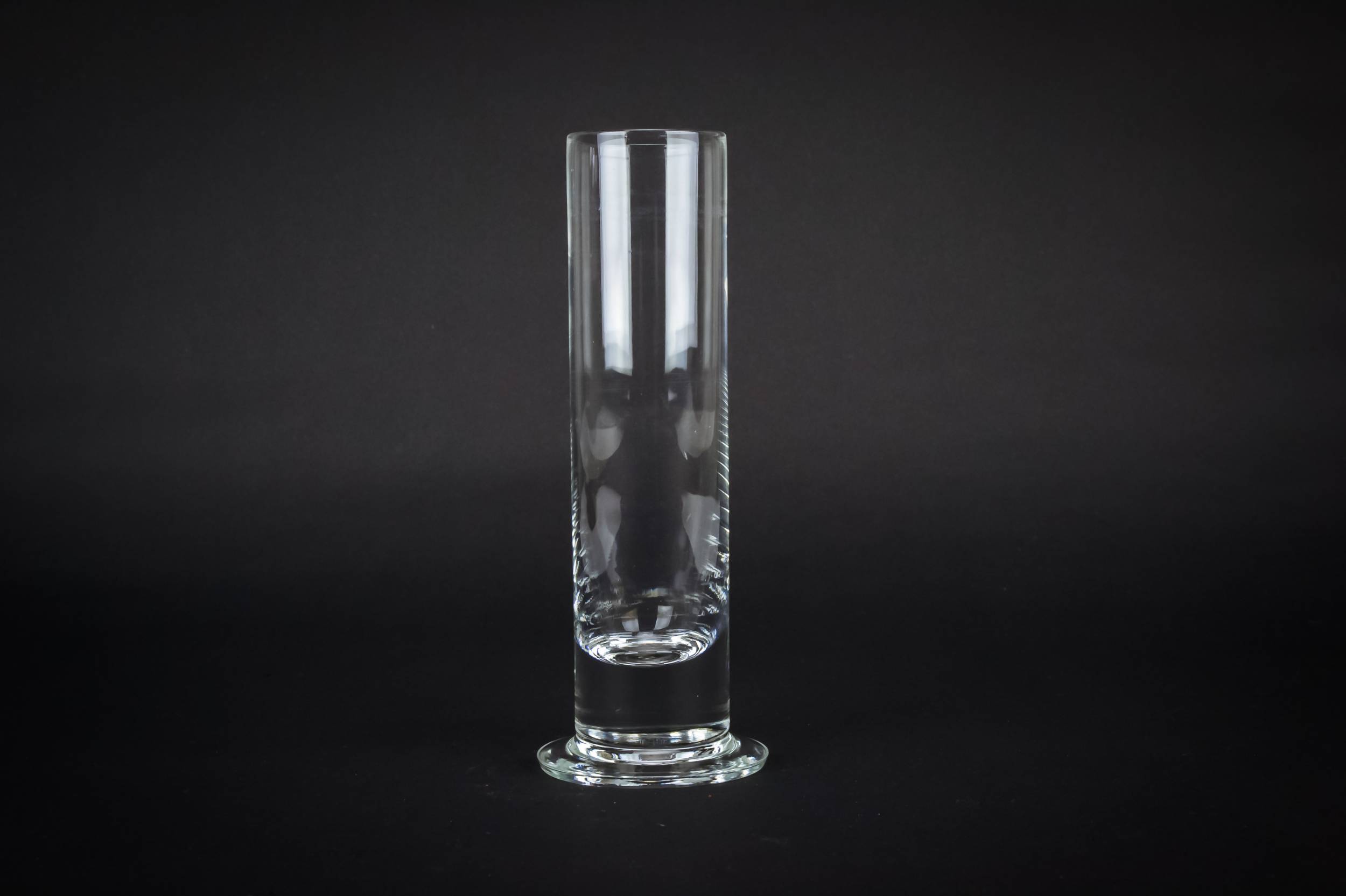Vintage Shabby Chic — Small glass vase