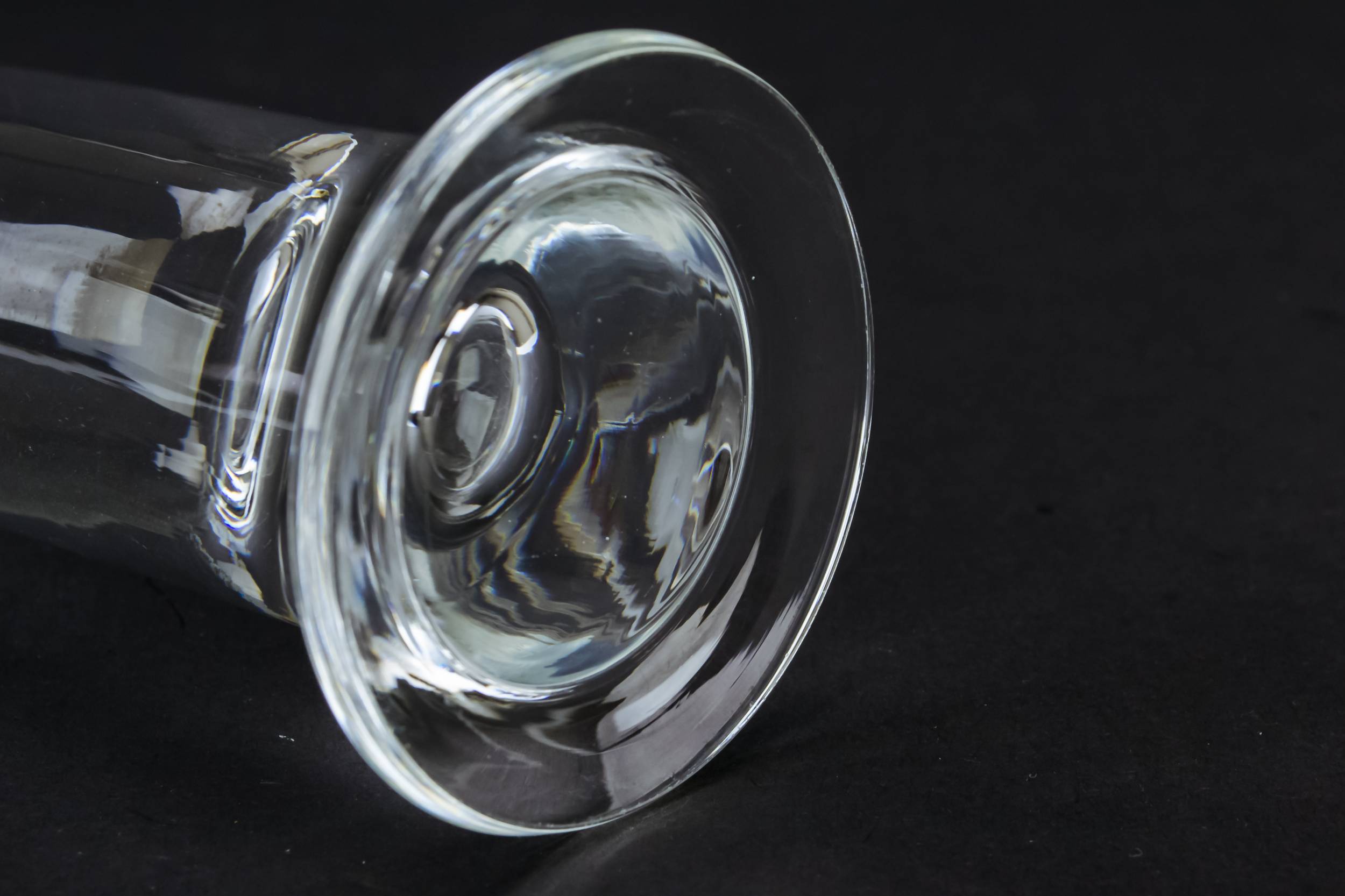 Vintage Shabby Chic — Small glass vase 1