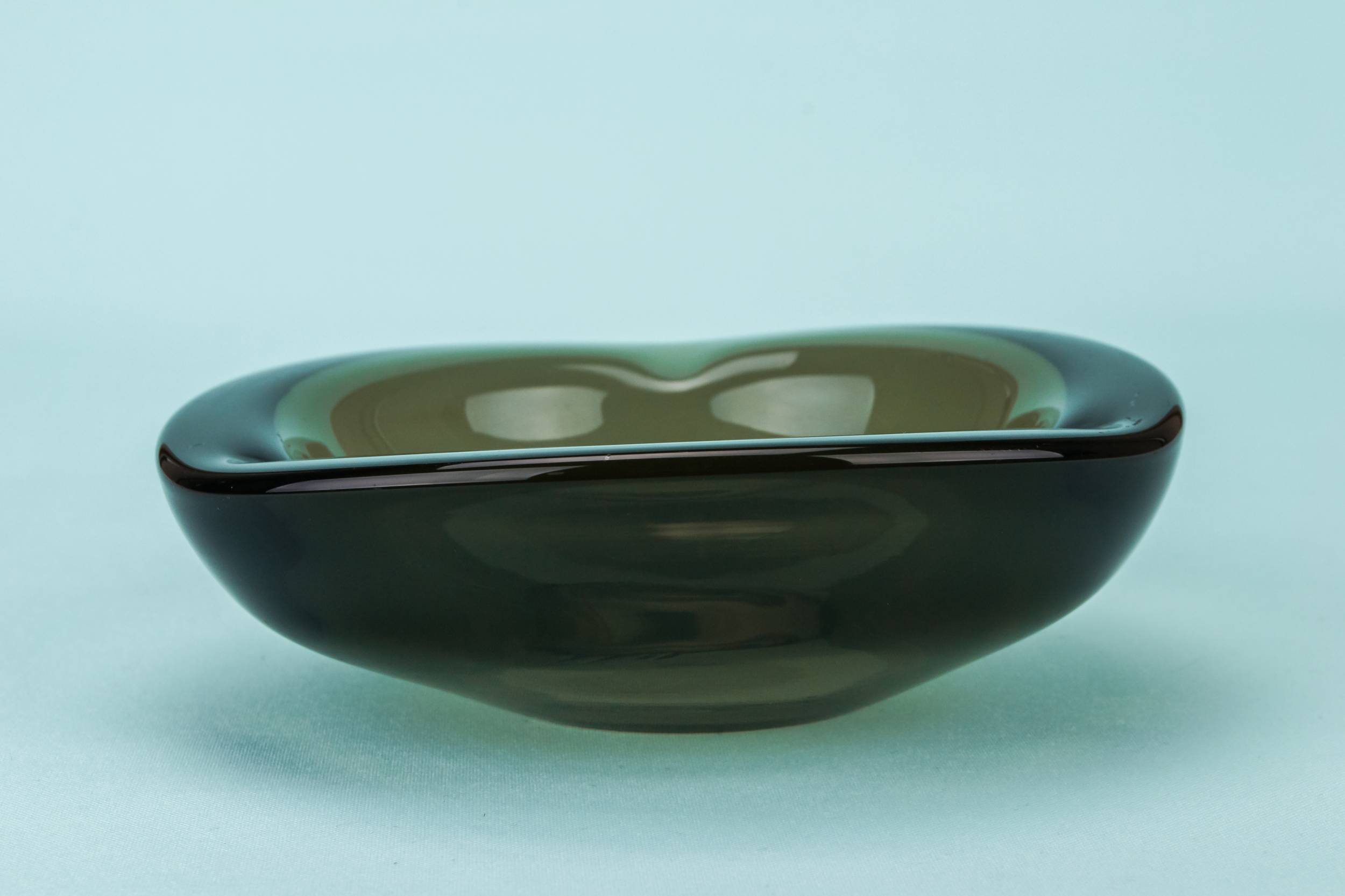 Glass Charming Minimalist — Orrefors grey glass ashtray 2