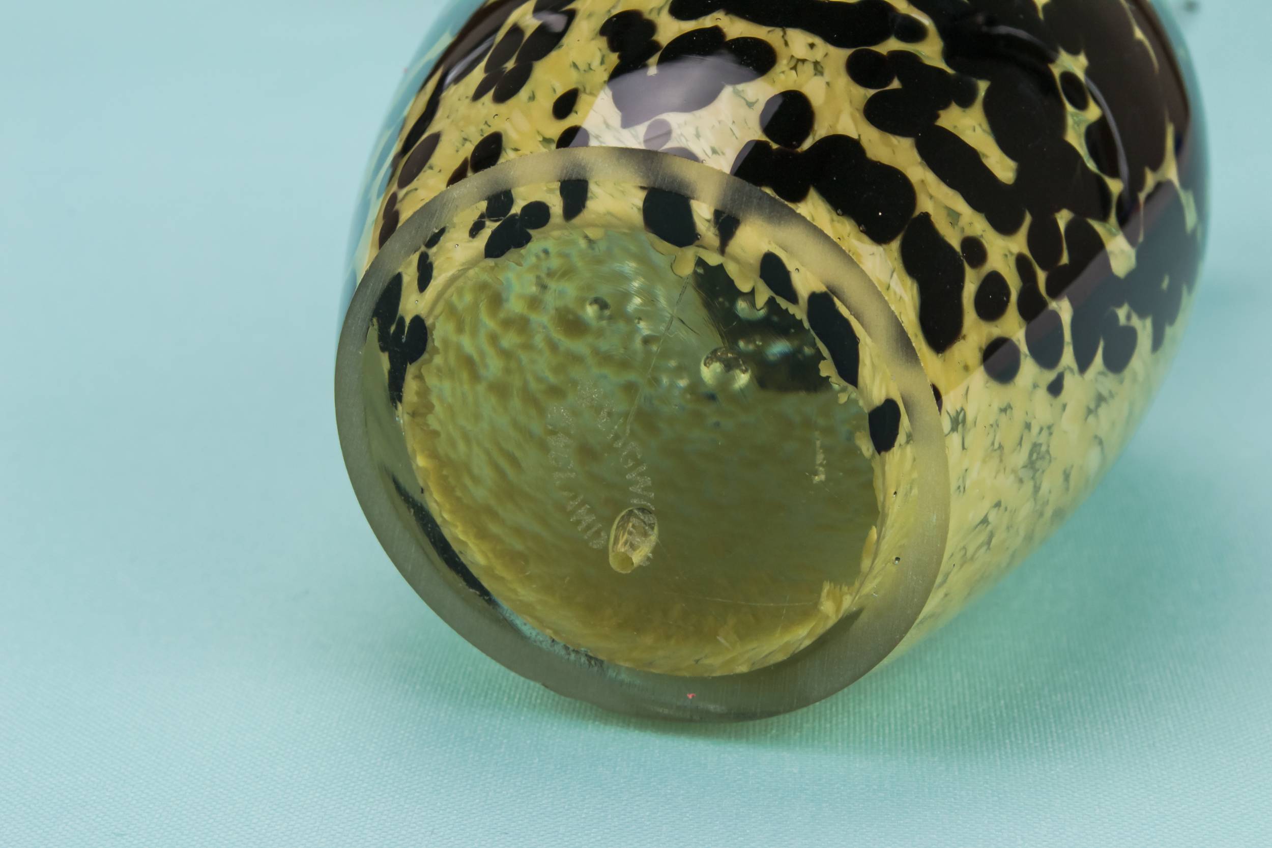 Vintage Charming SCULPTURE — Cat glass paperweight 2