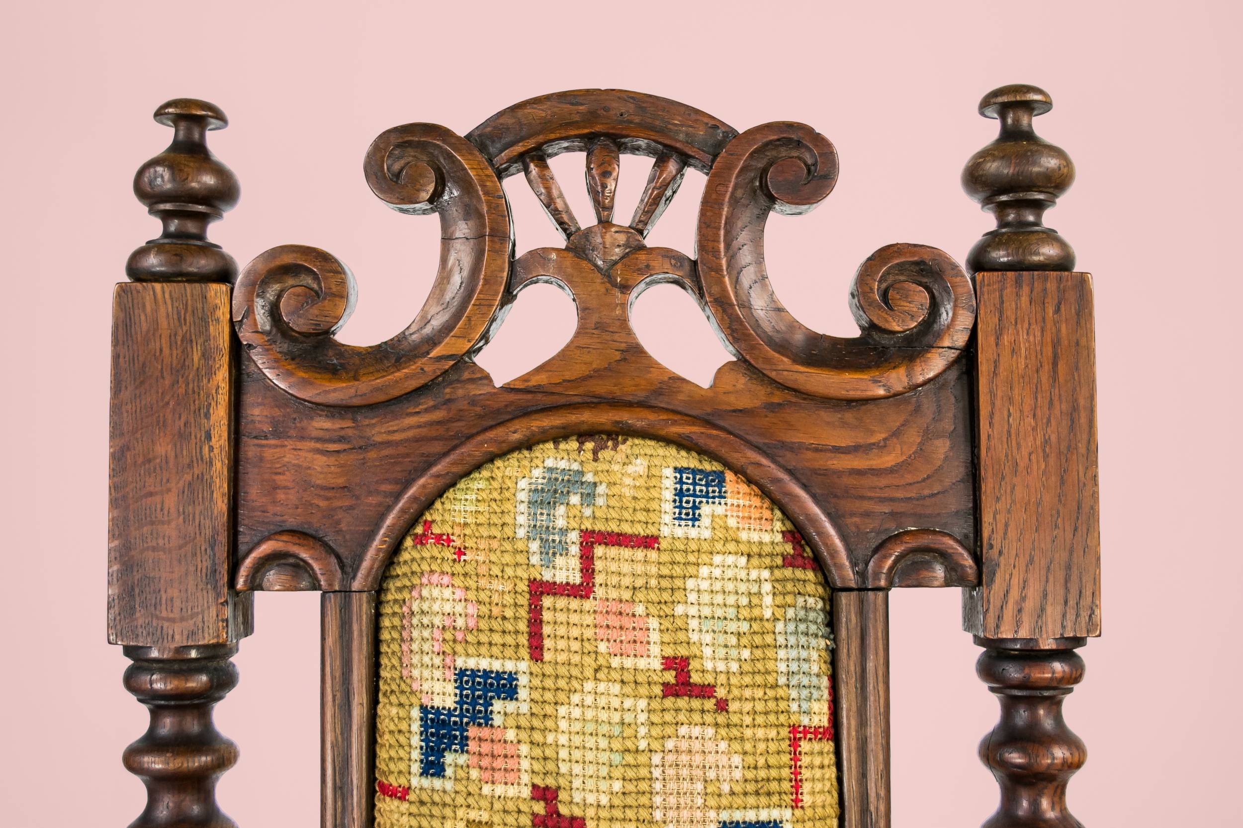 Oak Beautiful Geometric — Embroidered low chair 5