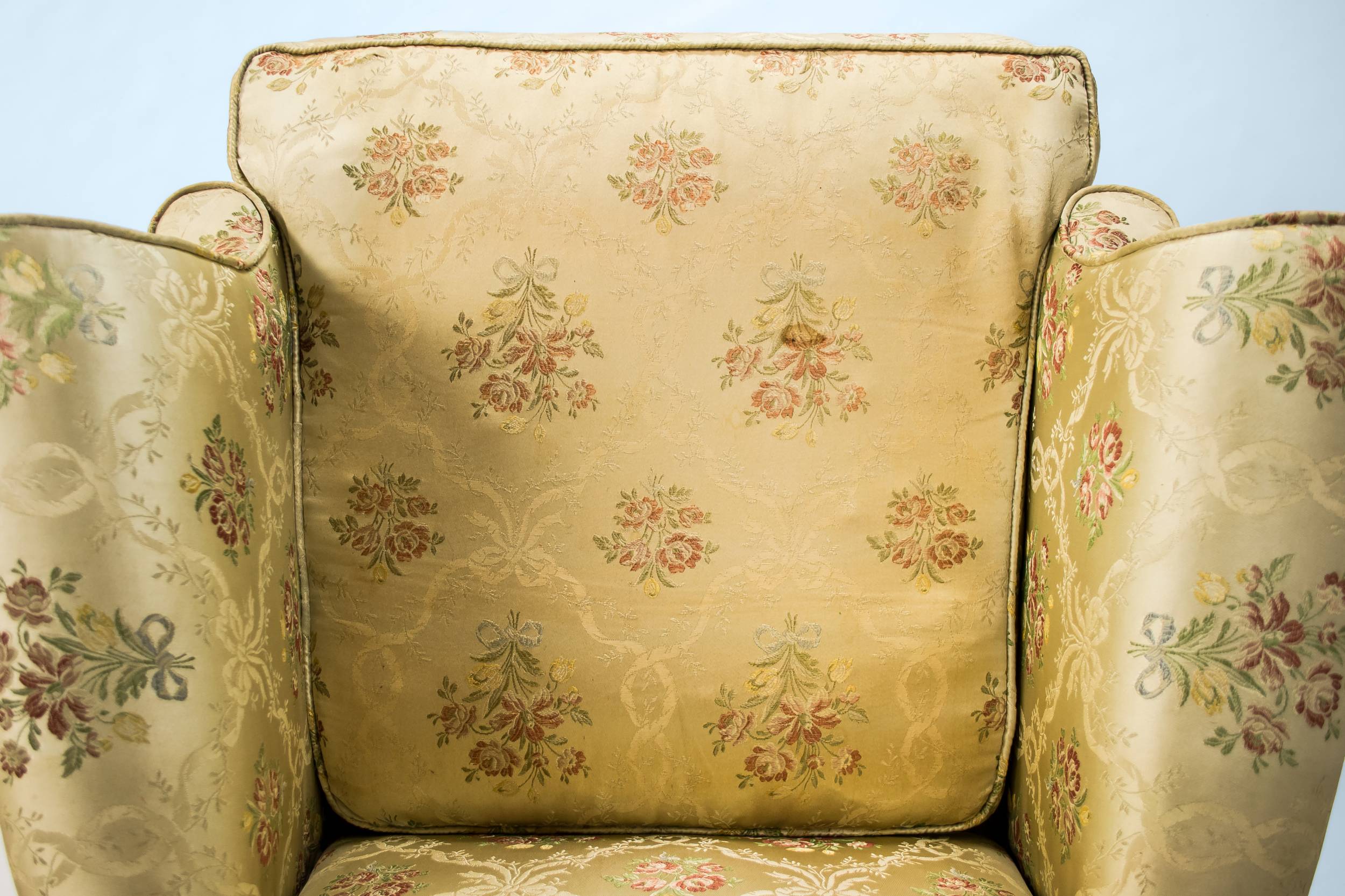 Vintage Wood Fabric — Cosy wing armchair 3