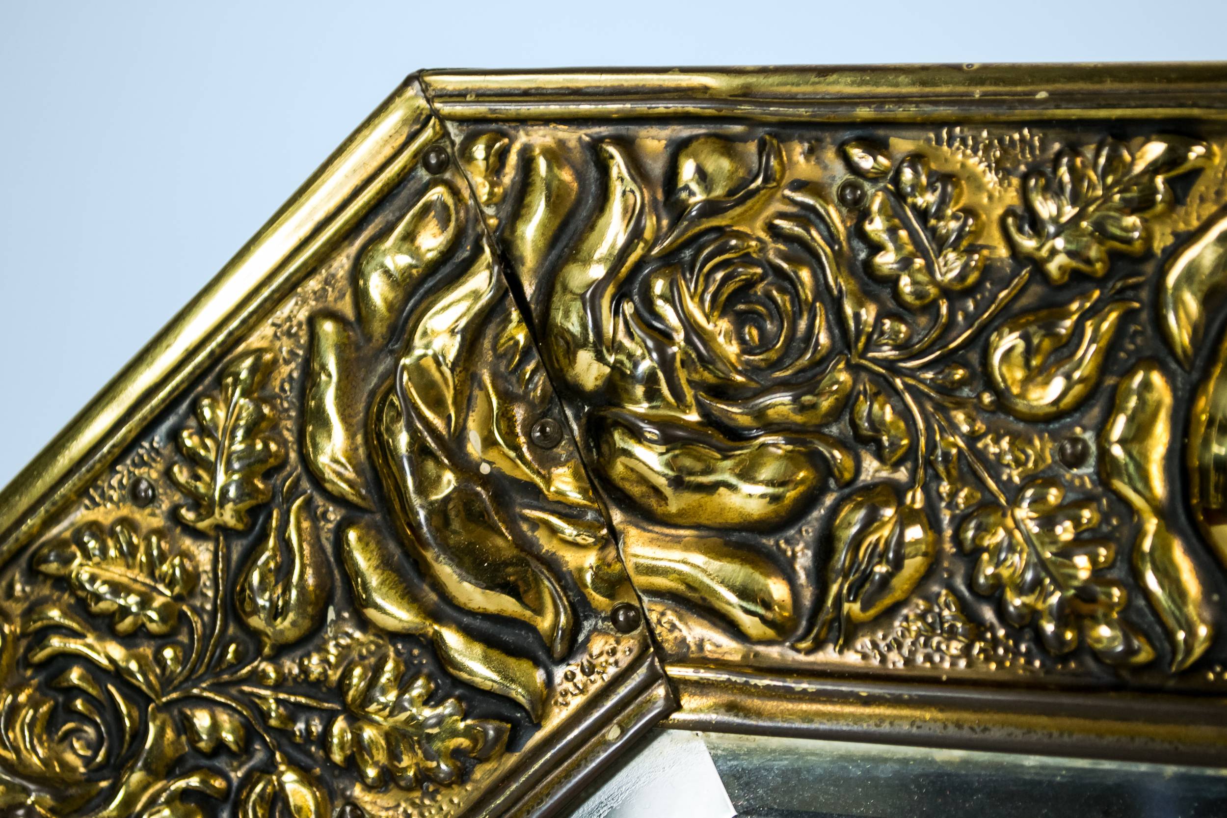 Octagonal Brass Wall — Octagonal brass frame mirror 1