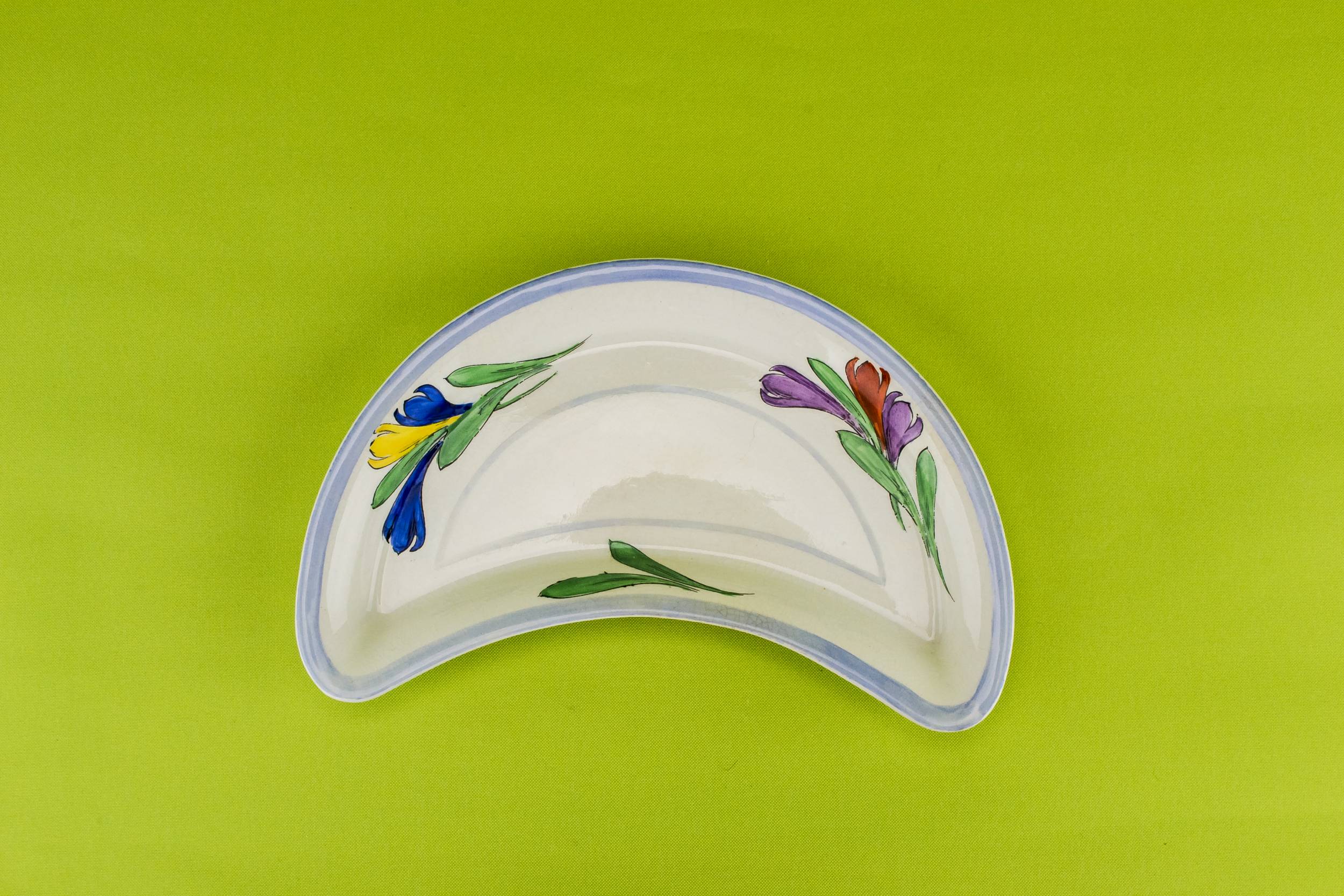 Beautiful Ceramic Floral — 6 crescent side dishes