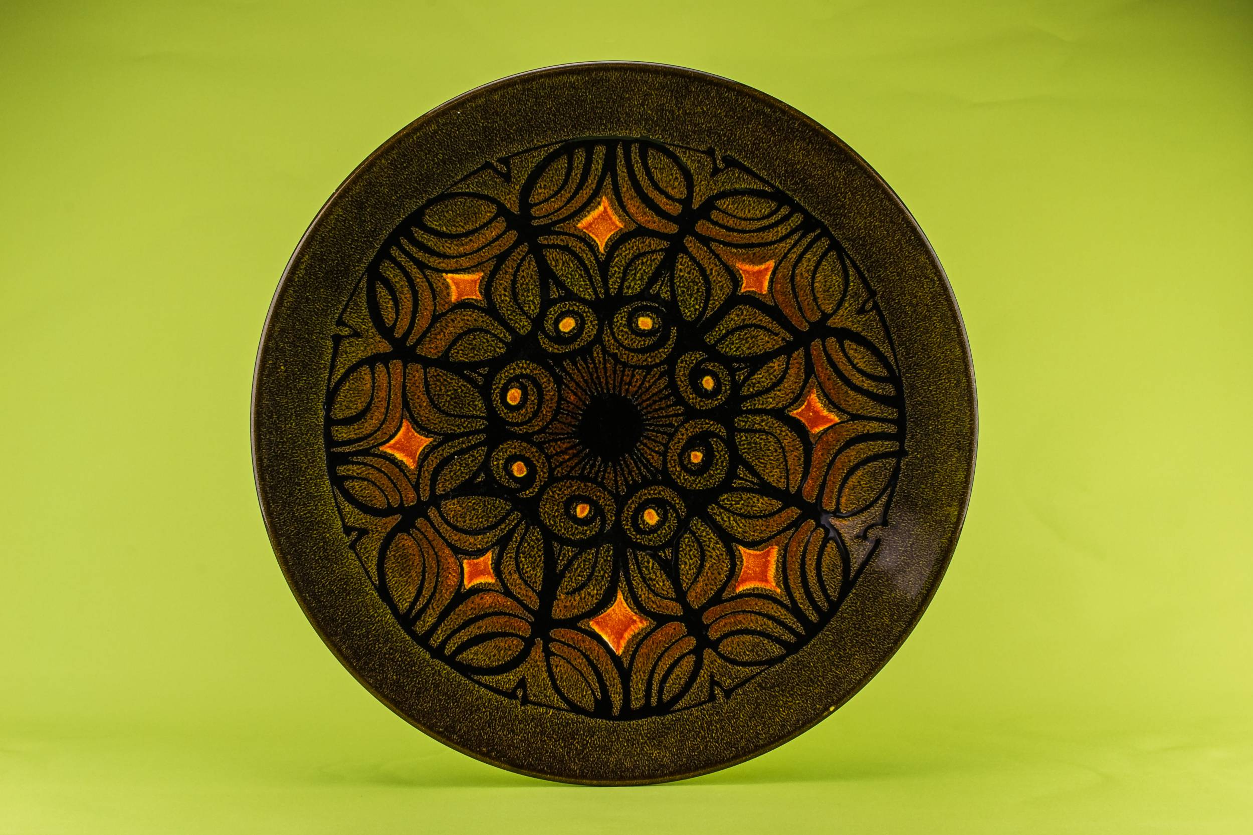 Ceramic Brown BOWL — Massive Poole fruit bowl