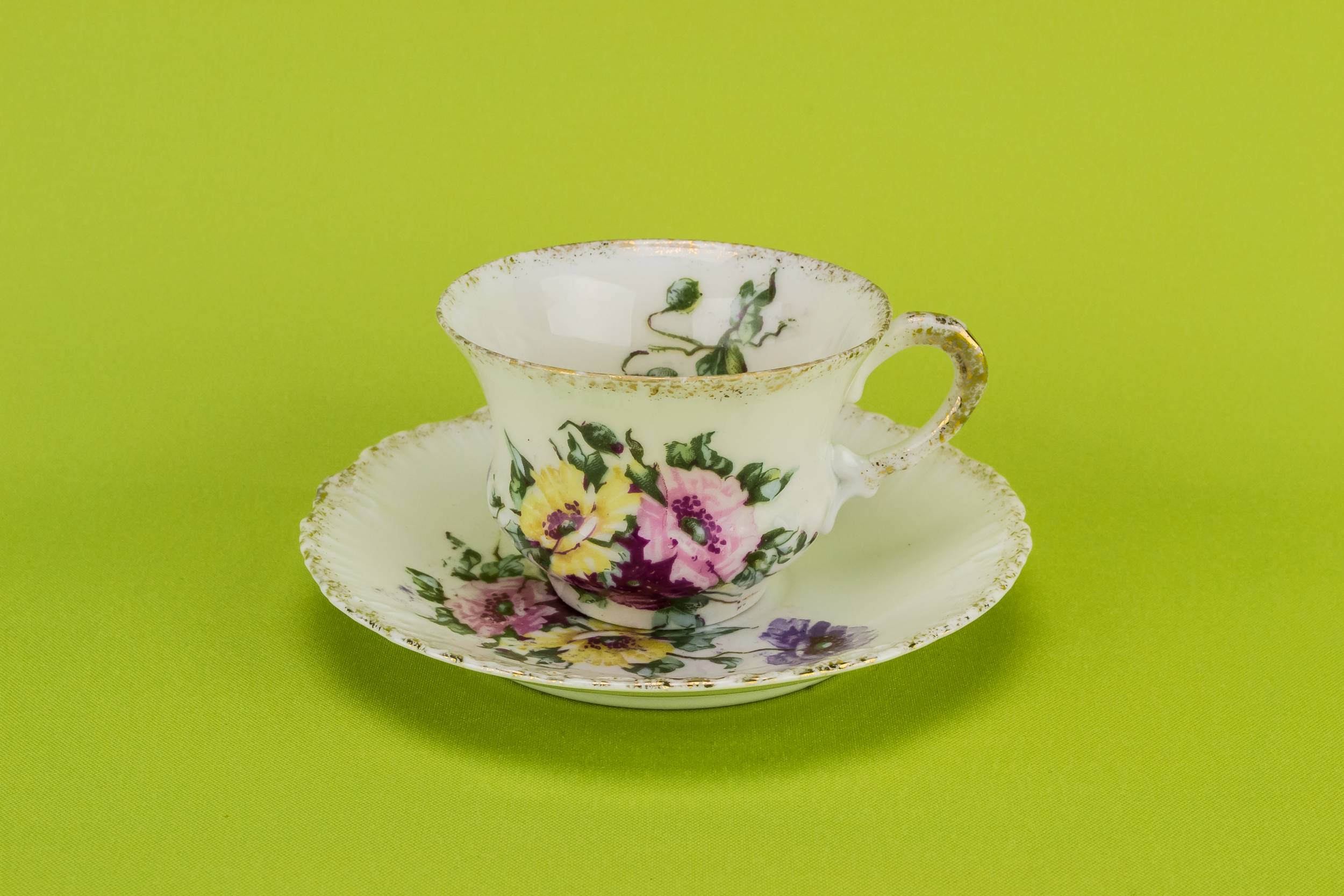 Persons Antique Elegant — Floral coffee set for 3