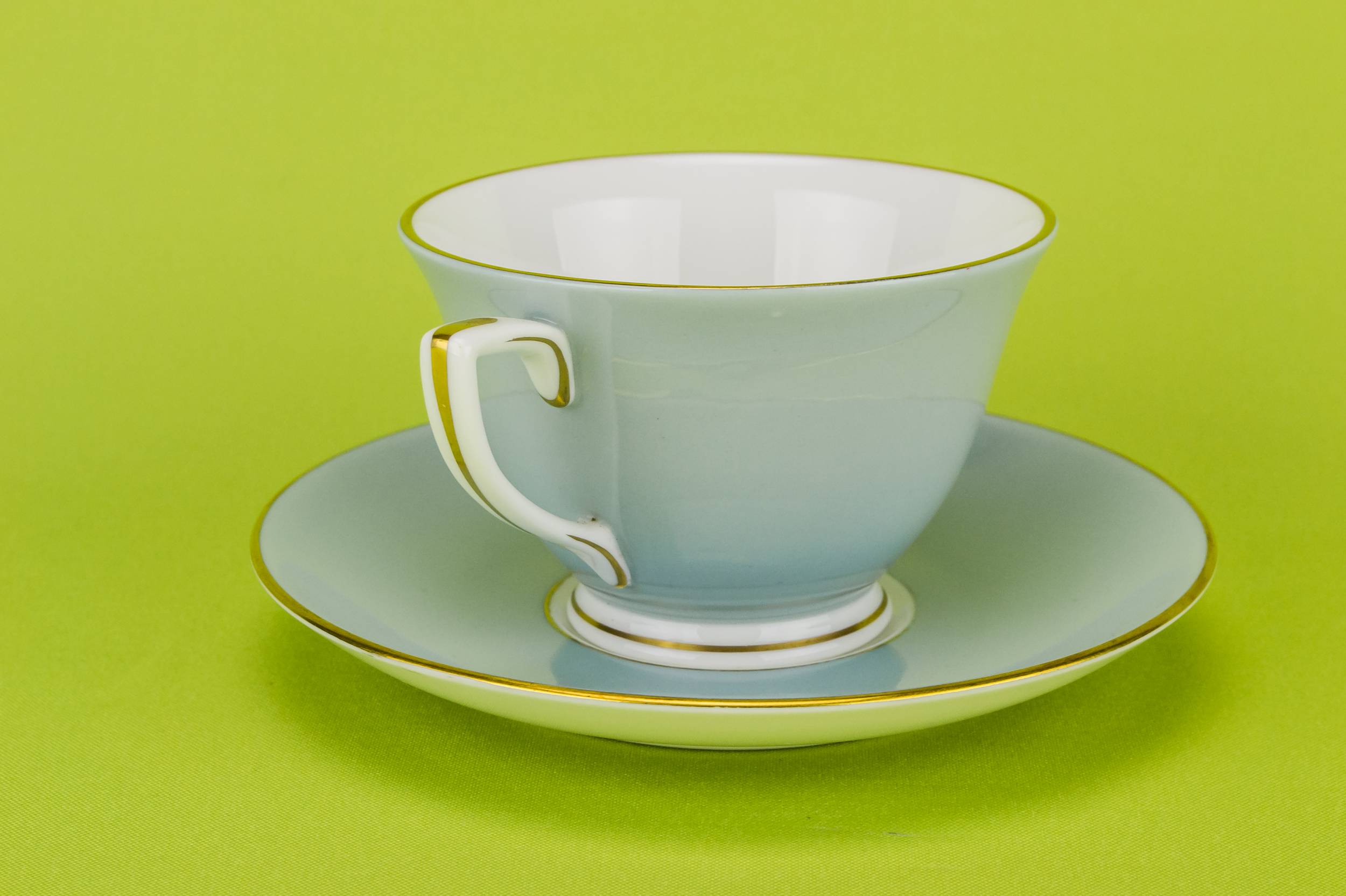 Persons Luxurious Vintage — Pale blue tea set for 6 2