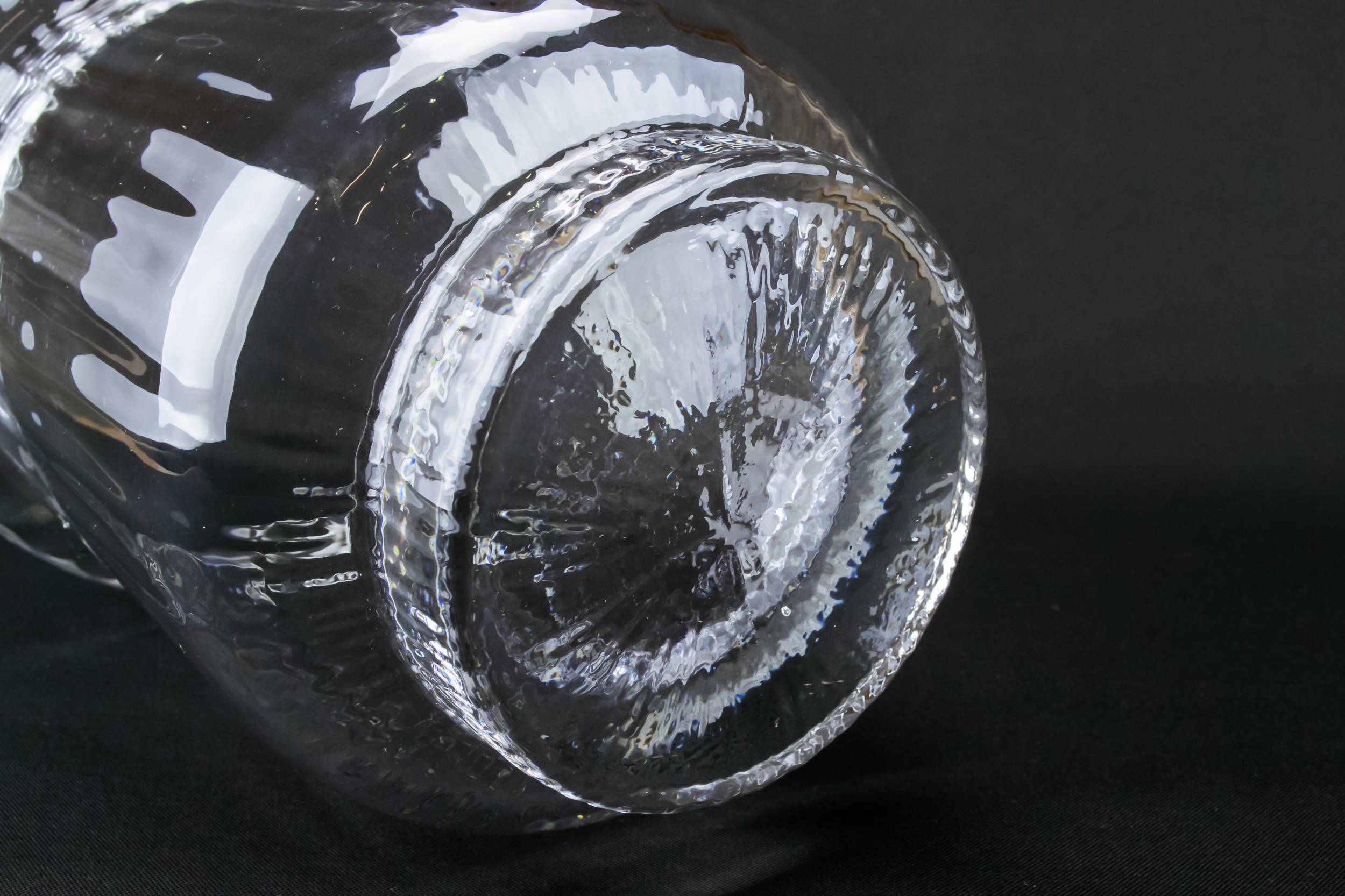 Vintage Elegant WINE — Glass wine bottle cooler 2