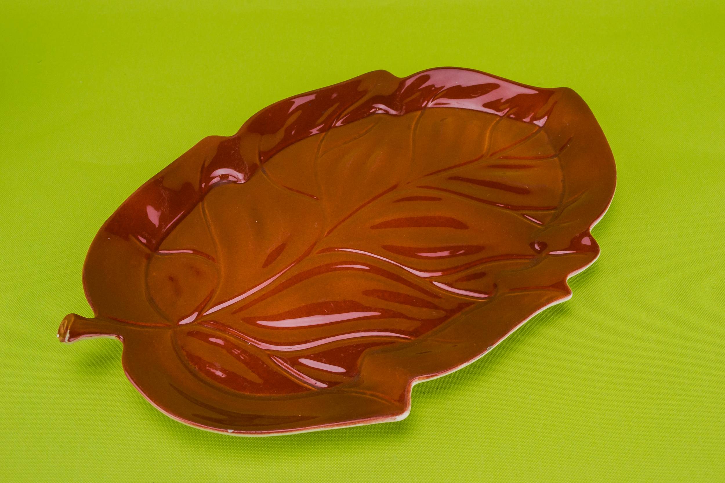 Mid-century Modern Ceramic — Terracotta serving leaf dish 1