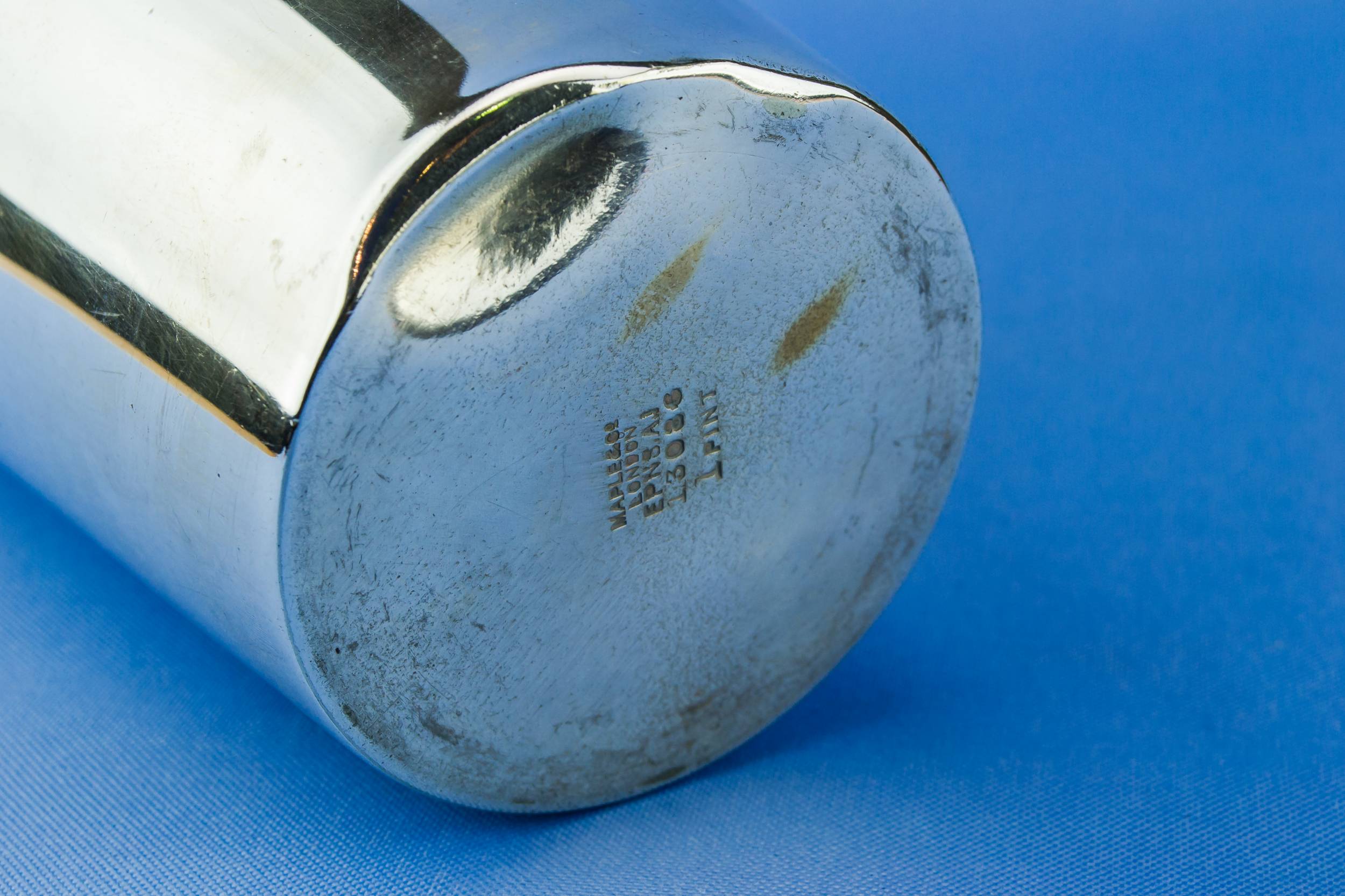 Art Deco Cocktail — Art Deco cocktail shaker 4