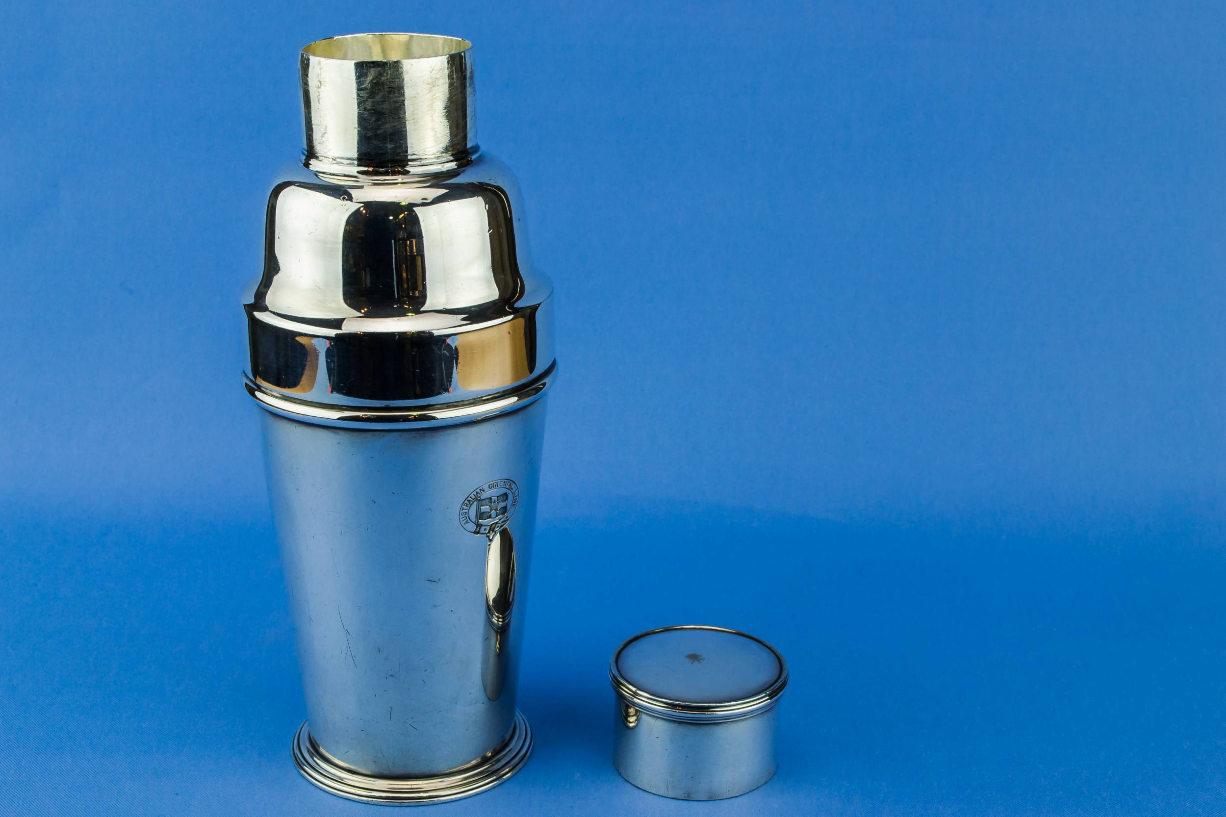 Vintage Medium Minimalist — Cruse ship cocktail shaker 2