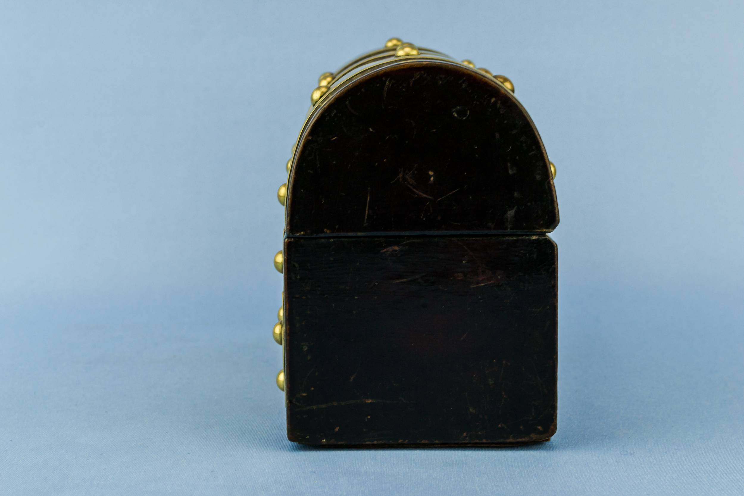 Arts Crafts Antique — Small walnut jewellery box 3