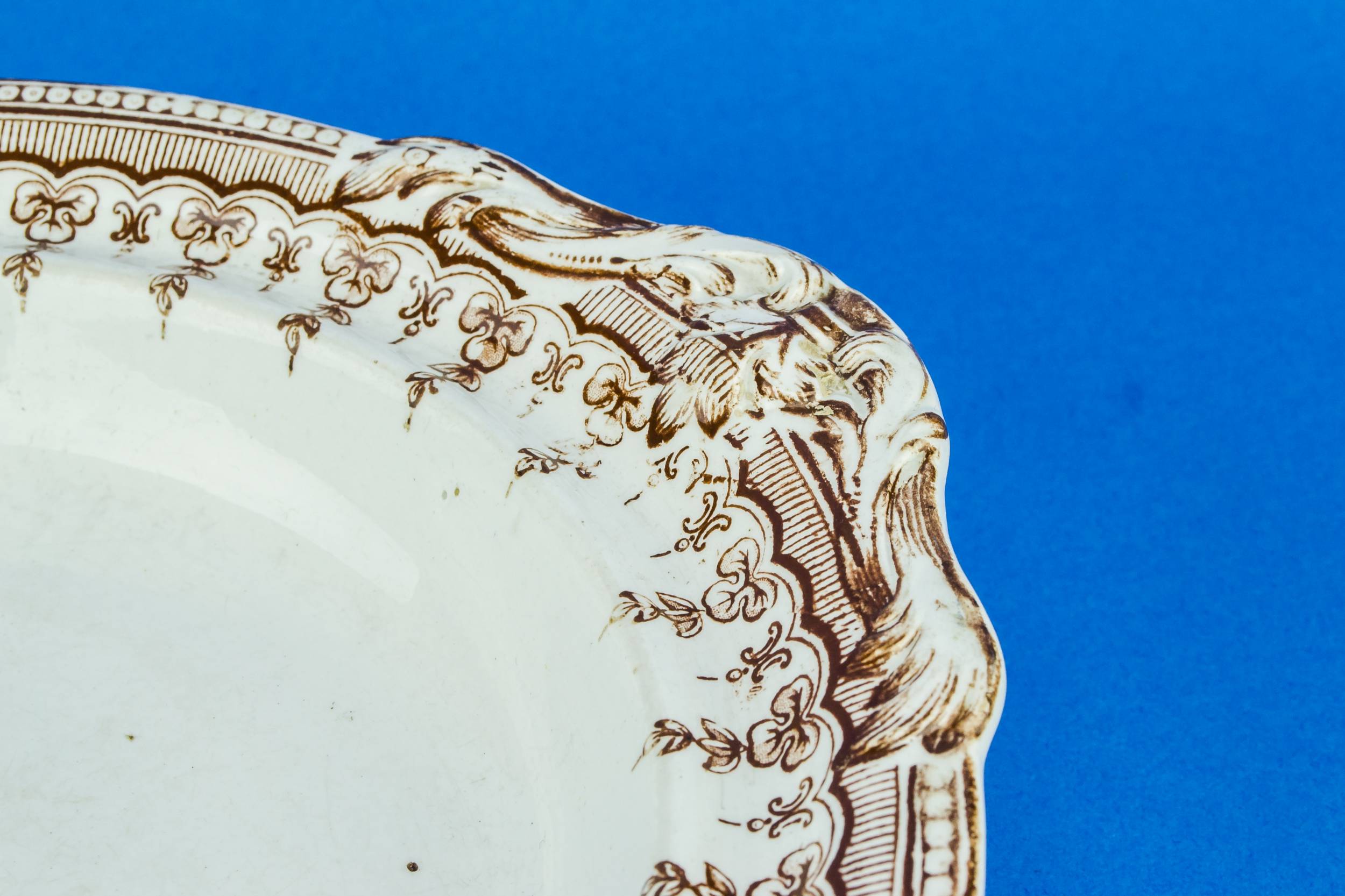 Antique Victorian Round — Large sepia serving bowl 2
