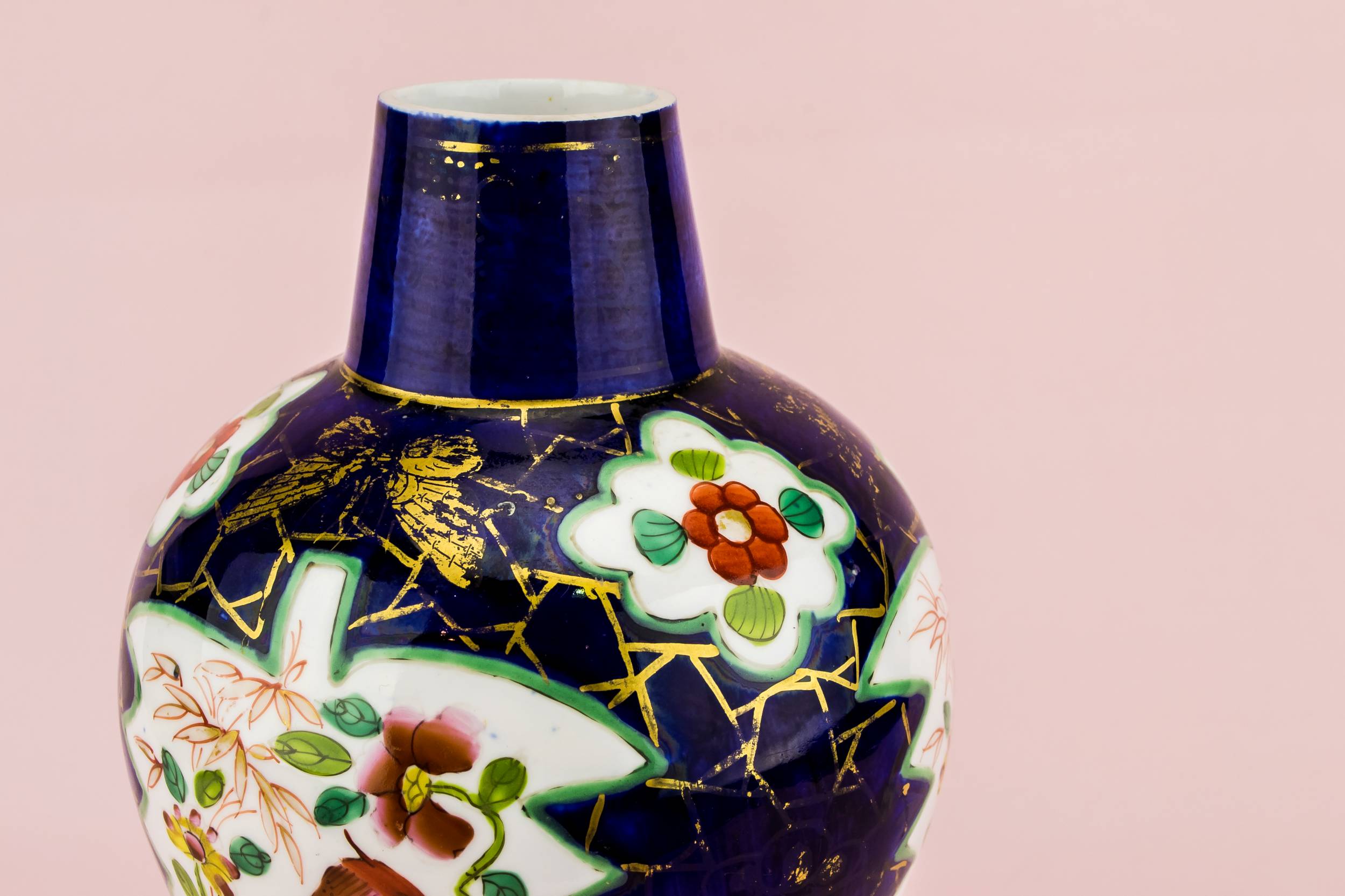 Antique Victorian Floral — Small blue and white vase 2