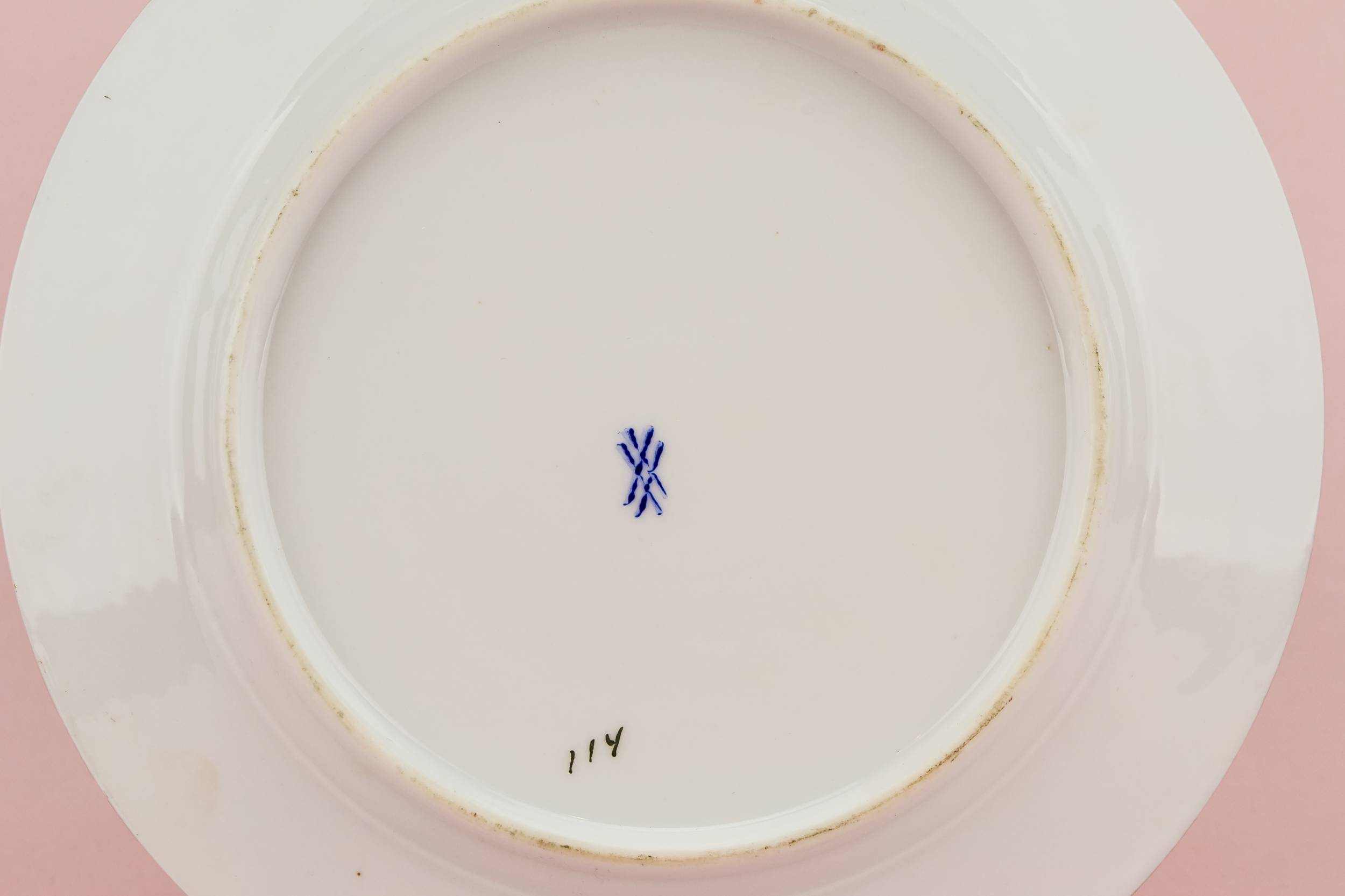 Elegant Neo-classical Figures — Small yellow plate 1