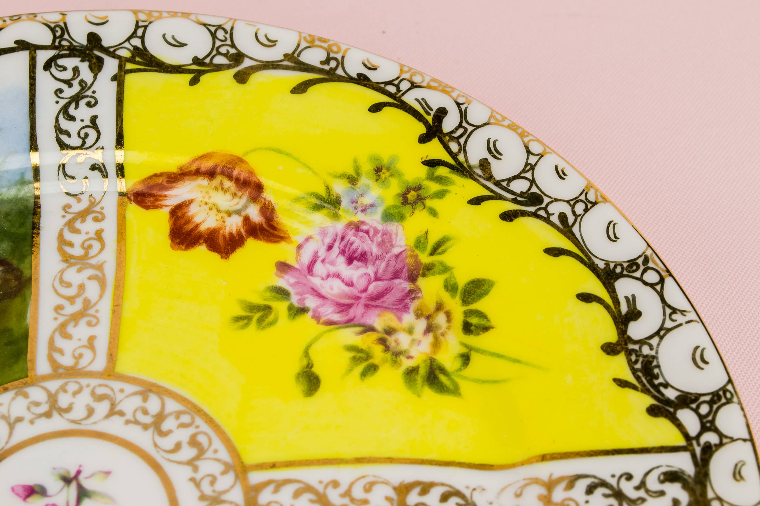 Elegant Neo-classical Figures — Small yellow plate 2