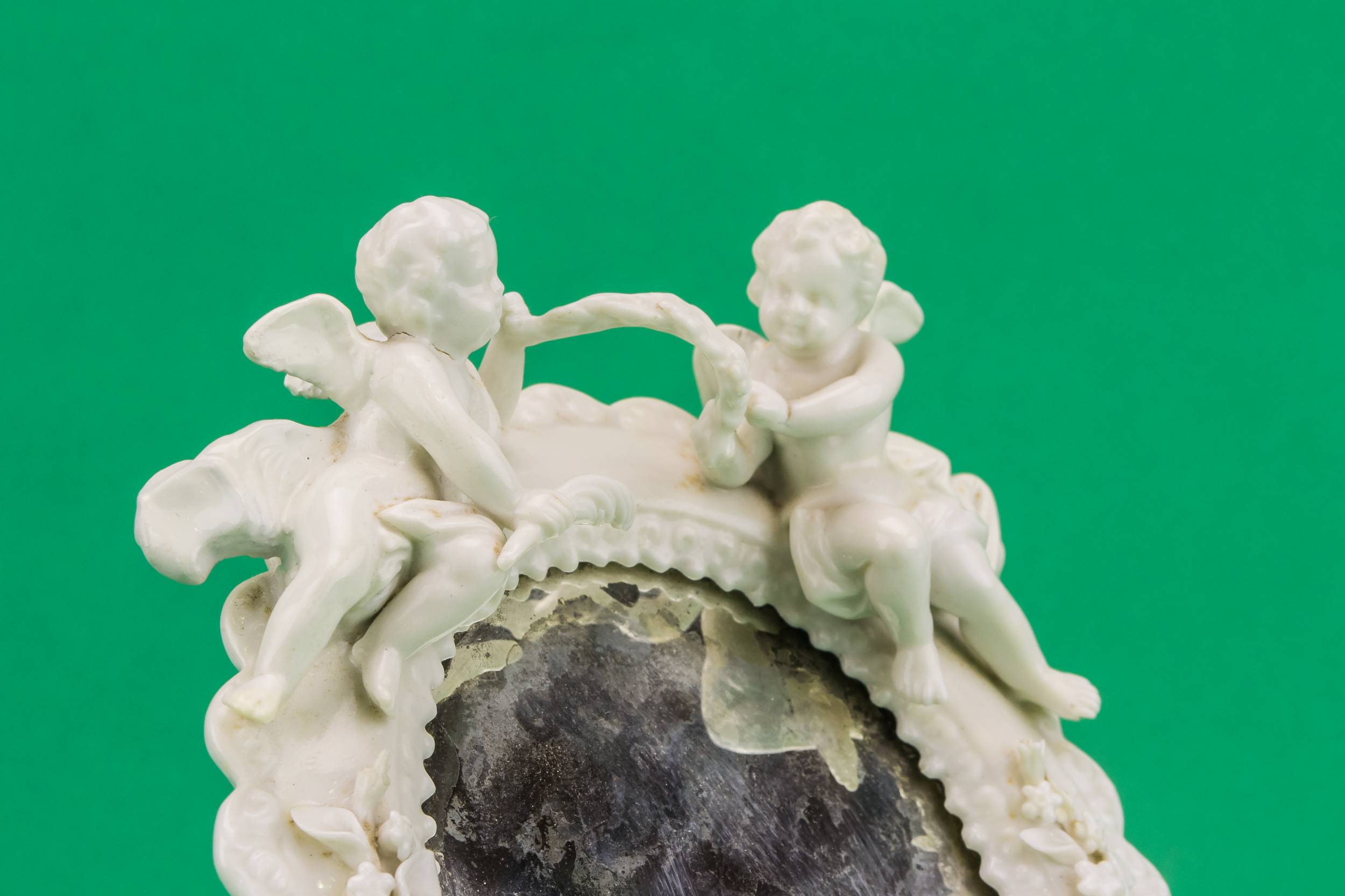 Neo-classical Antique Floral — Small porcelain mirror 1