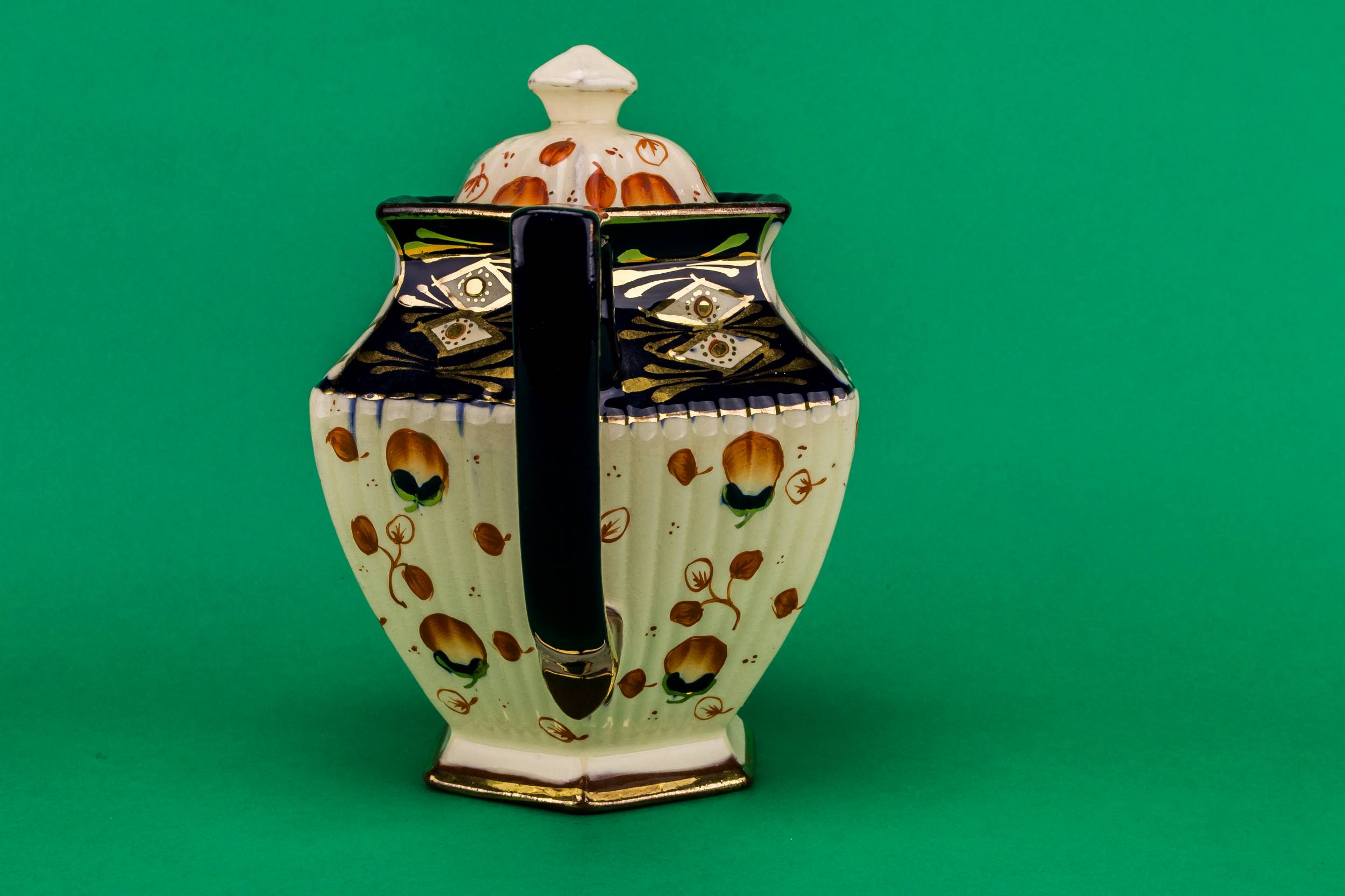 Bold Vintage Ceramic — Large Gaudy Welsh teapot 1