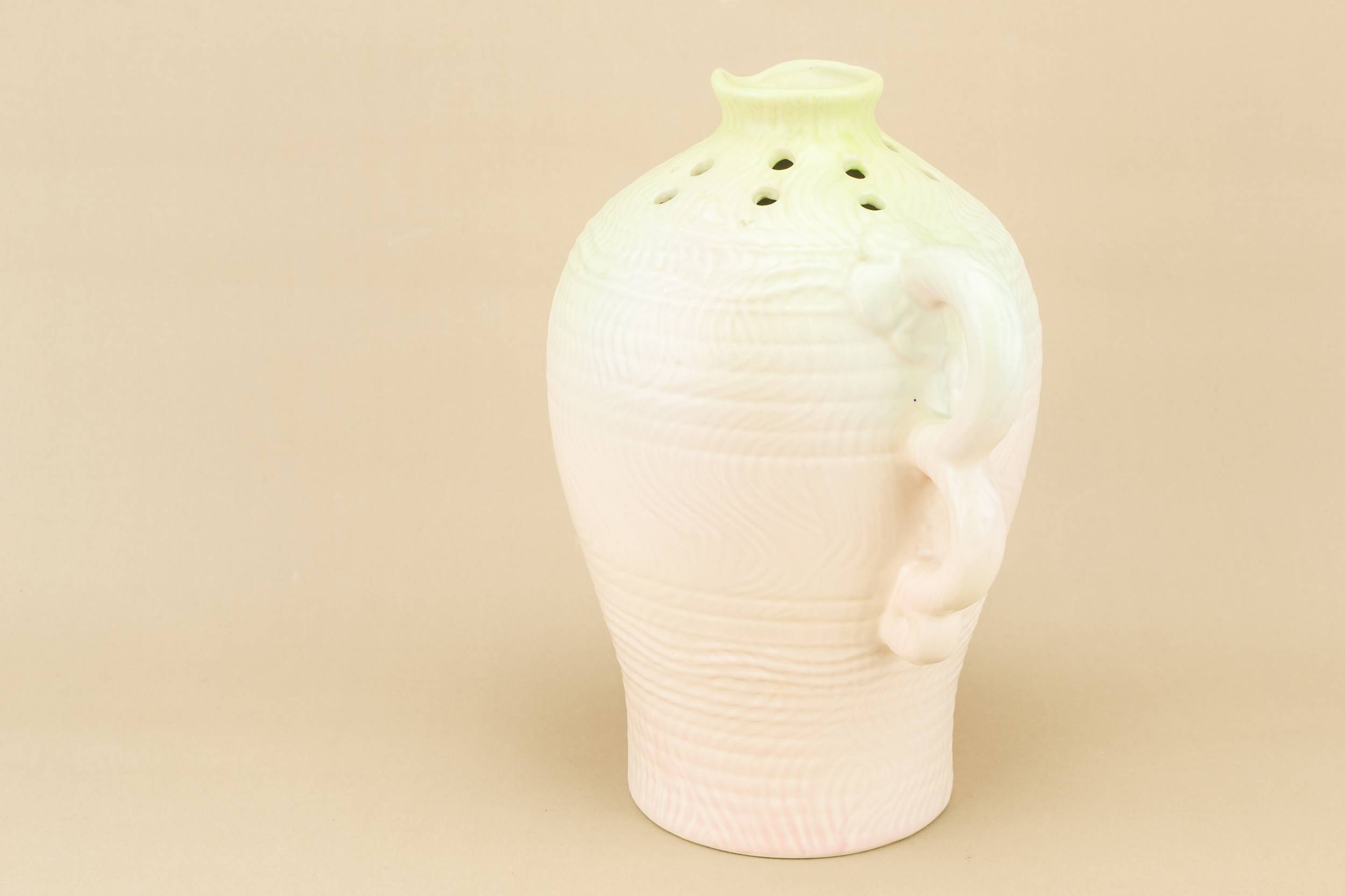 Art Deco Unusual — Art Deco pink water jug 1