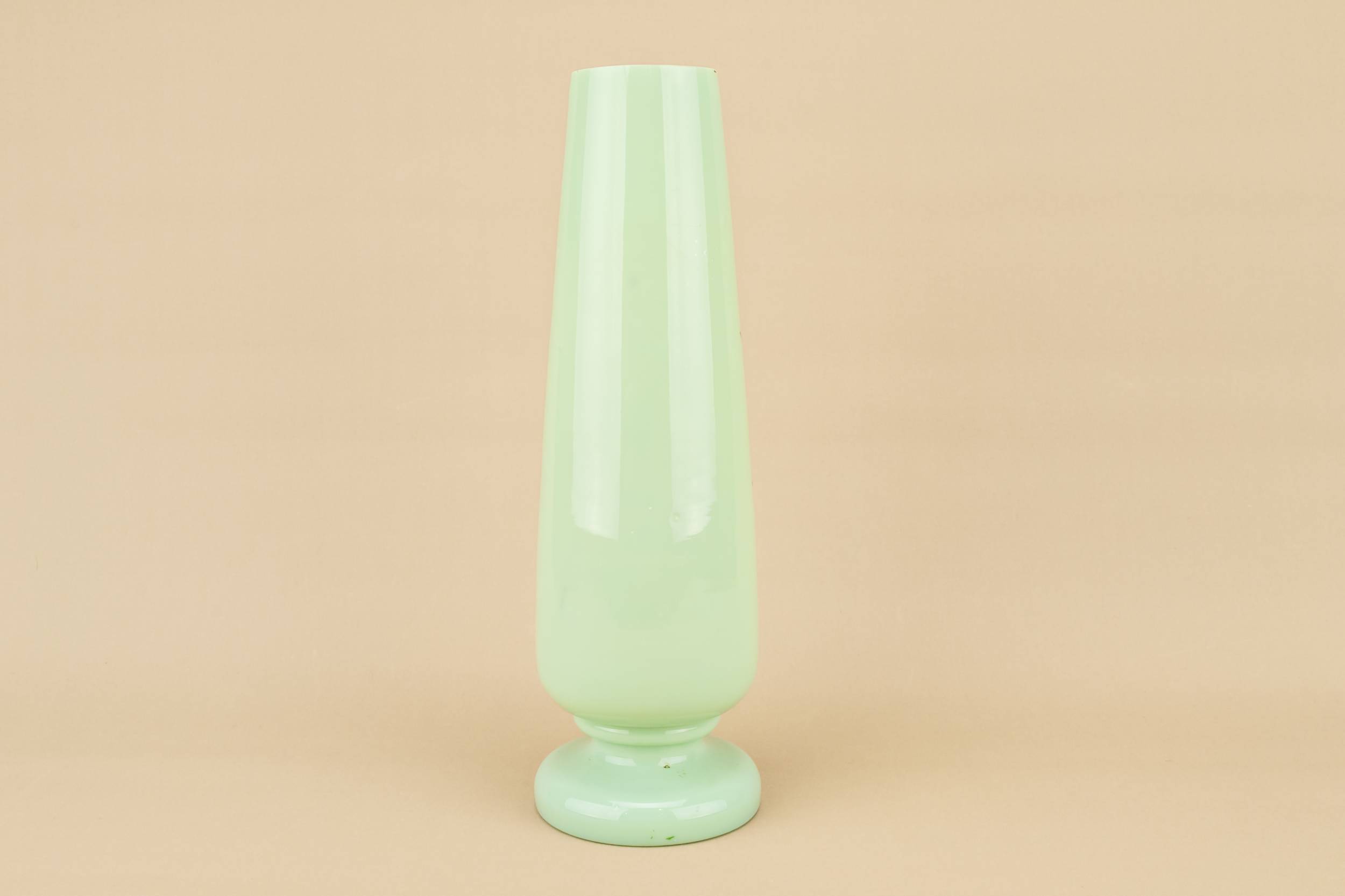 Victorian Antique Floral — Green glass flower vase 1
