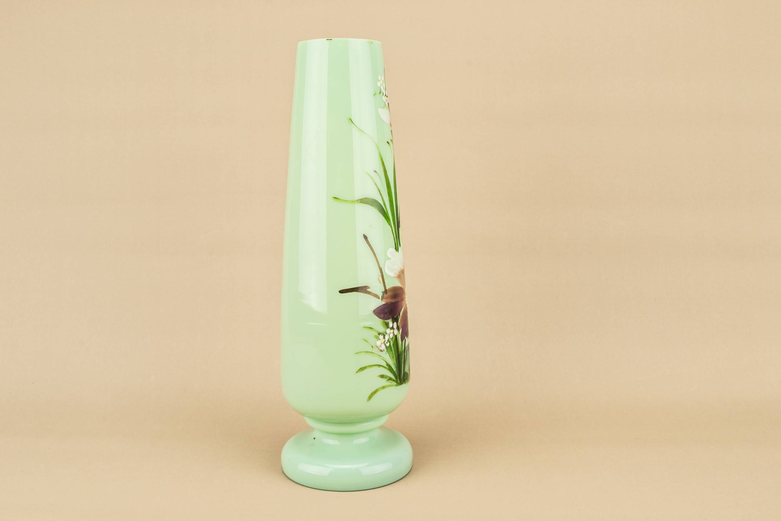 Victorian Antique Floral — Green glass flower vase 2
