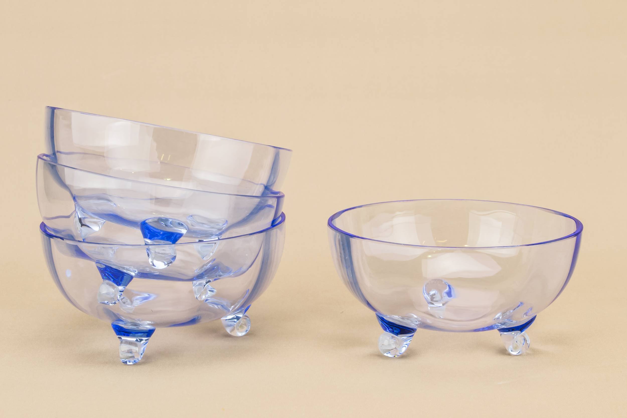 Elegant Vintage Minimalist — Blue glass dessert set 2