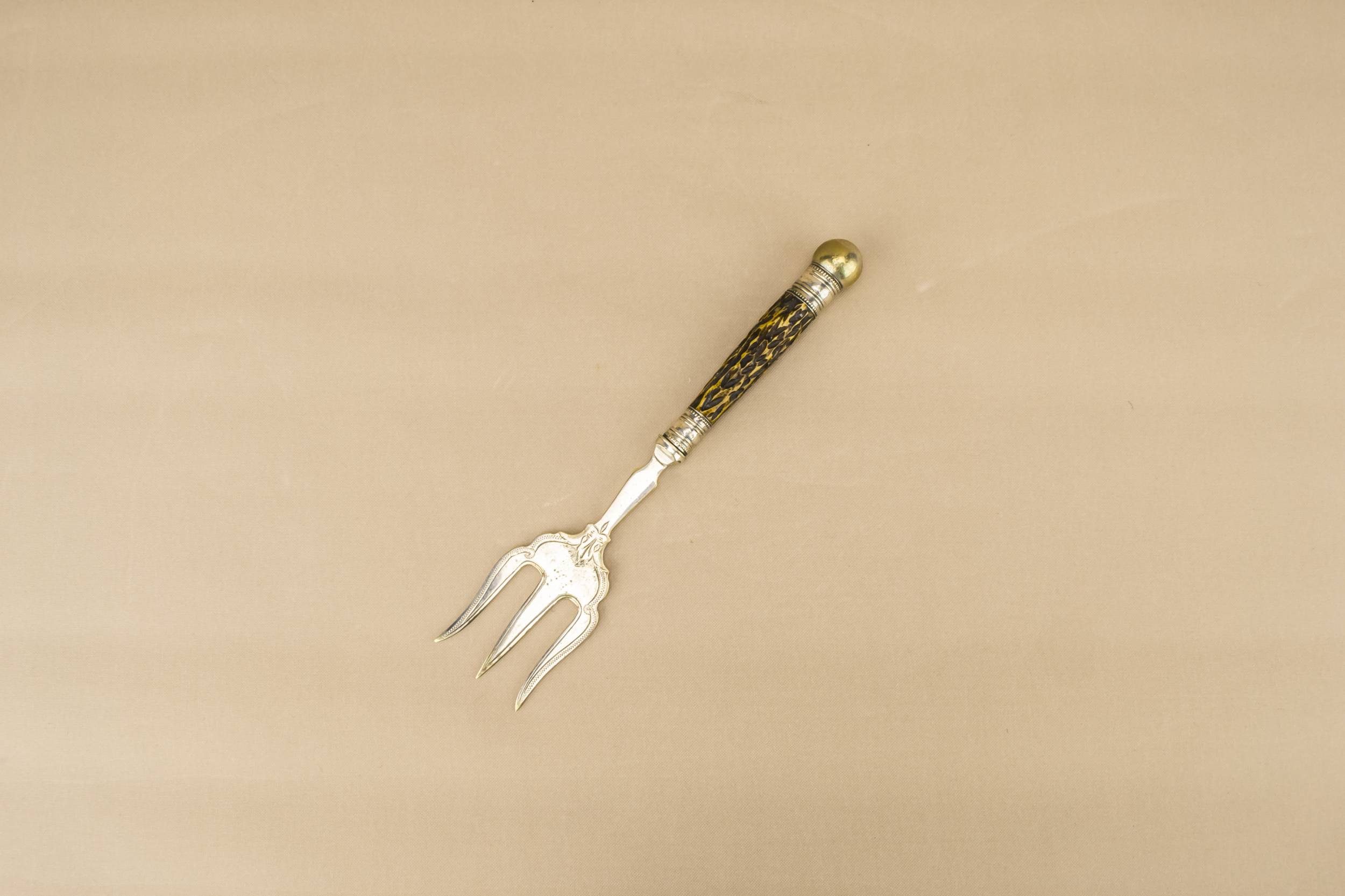 Elegant Antique Silver — Deer antler serving fork