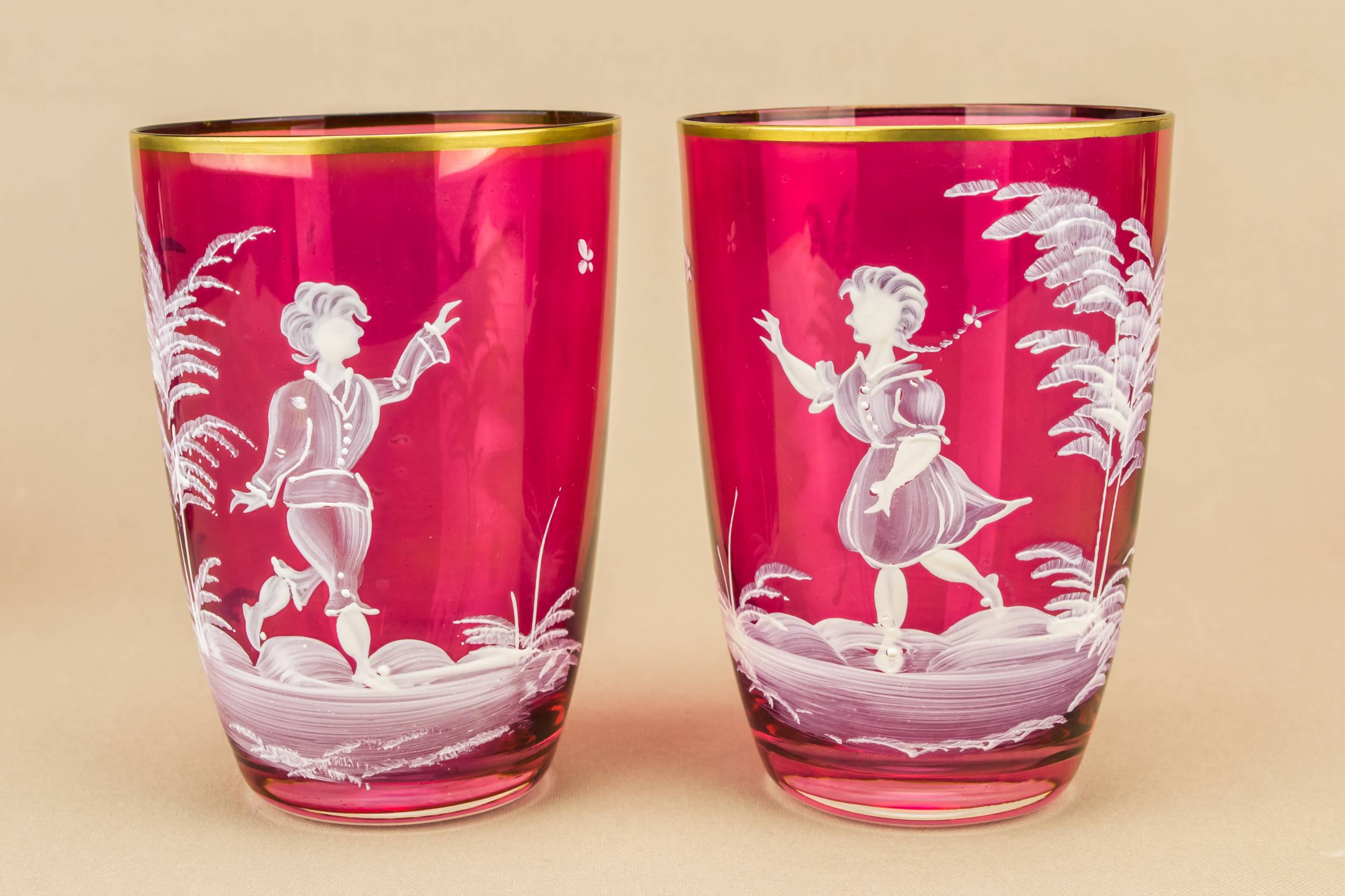 Red Vintage Figures — 4 cranberry glass tumblers 2