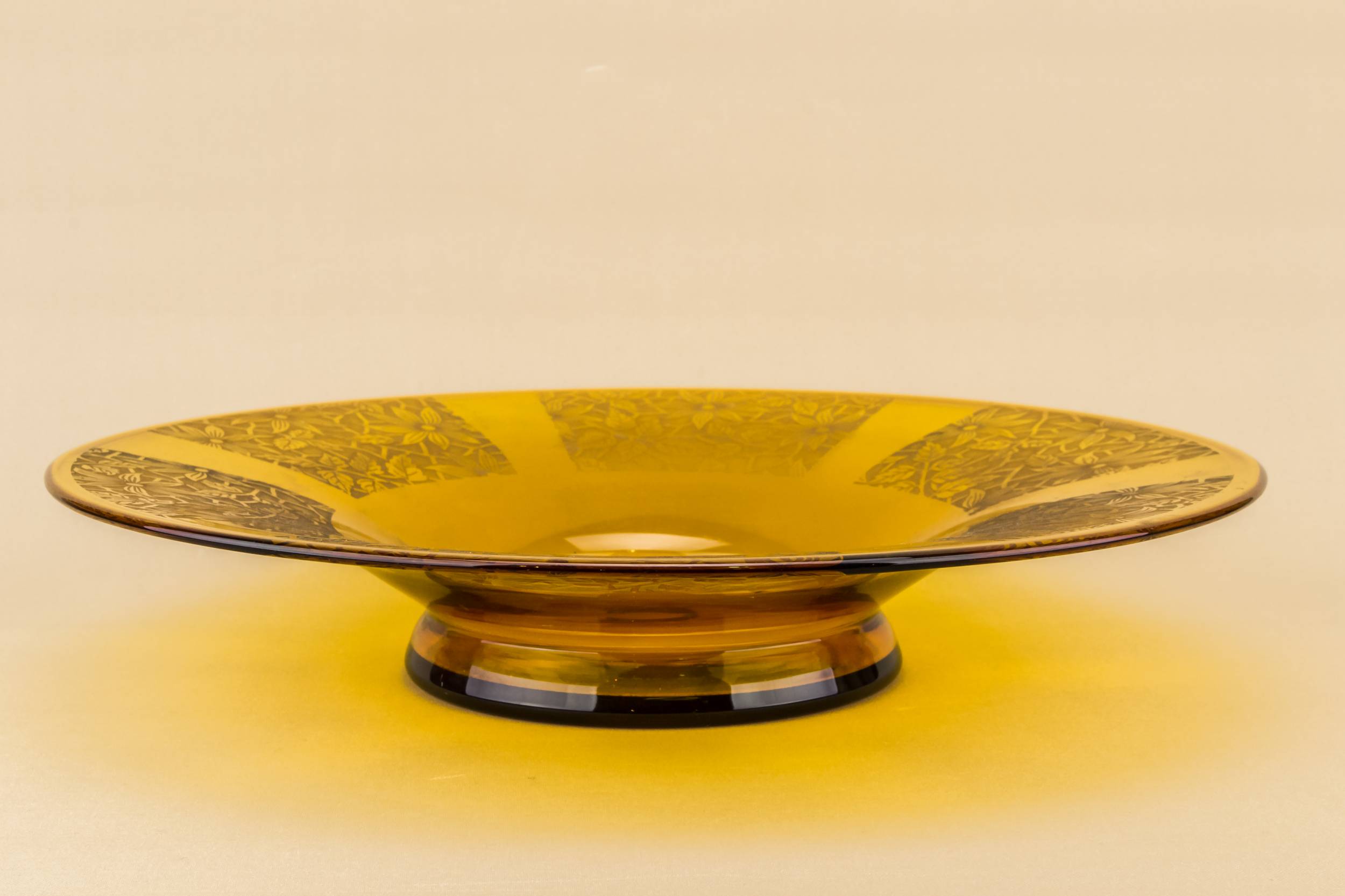 Art Deco Vintage — Art Deco amber glass bowl 1