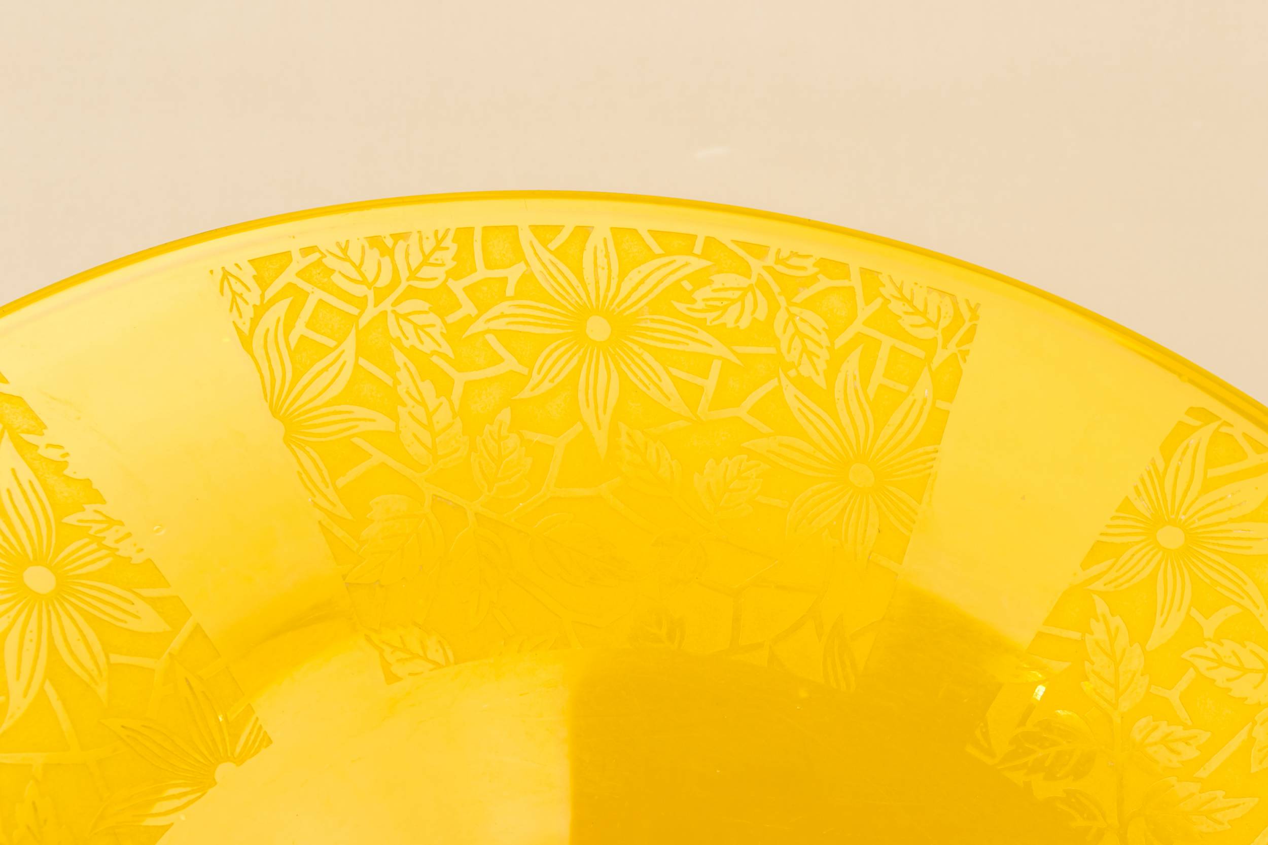 Art Deco Vintage — Art Deco amber glass bowl 2