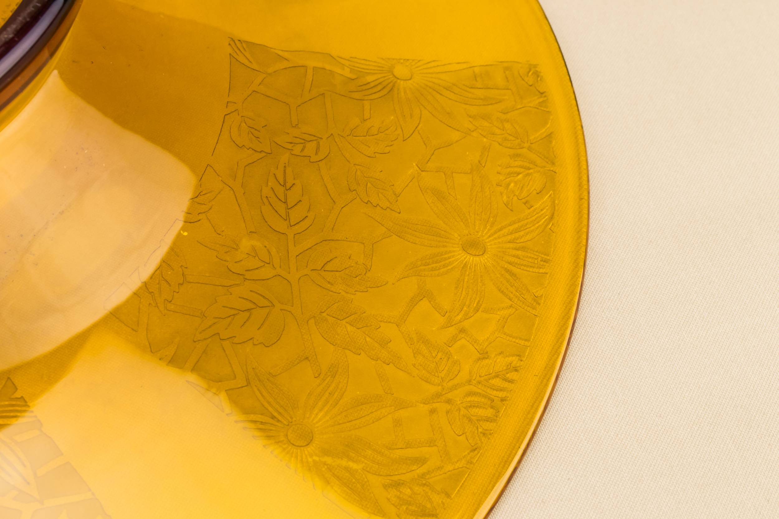 Art Deco Vintage — Art Deco amber glass bowl 3