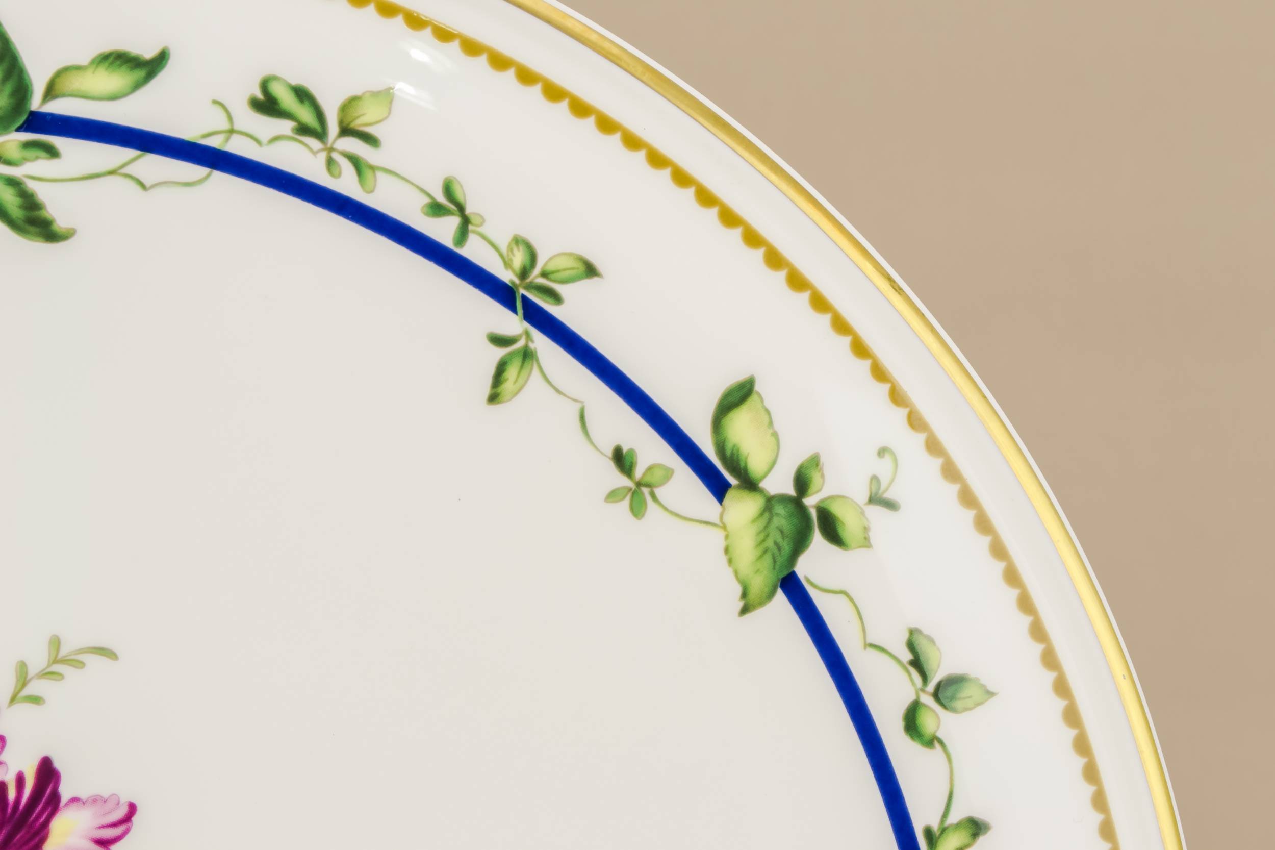 Porcelain Retro Royal — Large cake platter 1