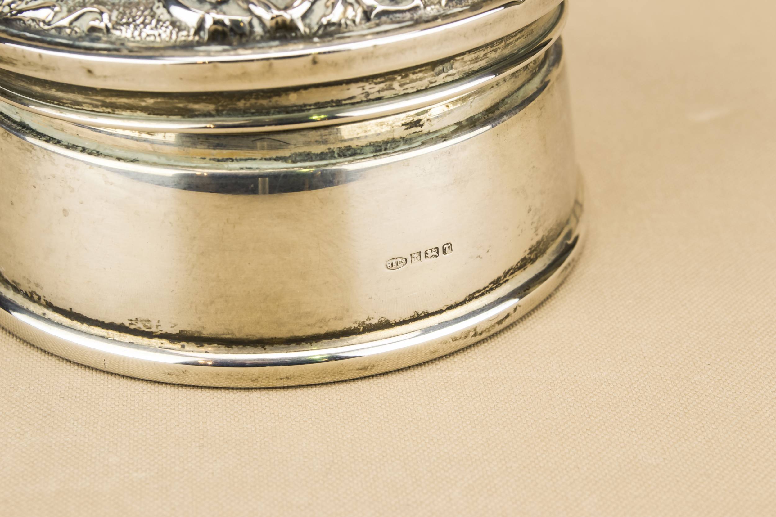 Sterling Silver Retro — Sterling silver box 2
