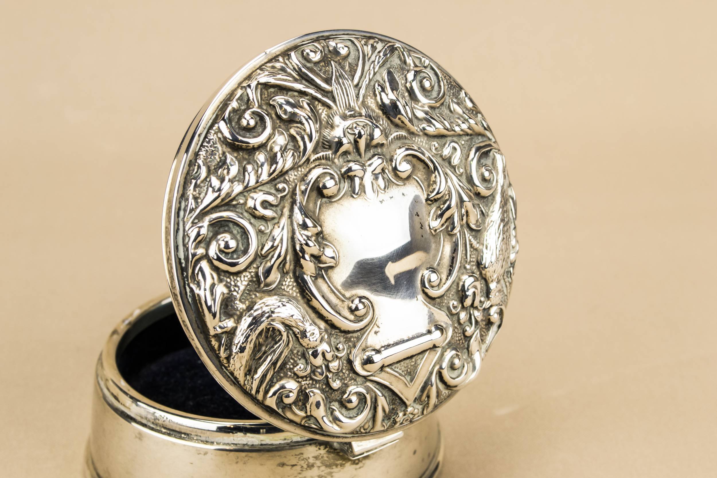 Sterling Silver Retro — Sterling silver box 4