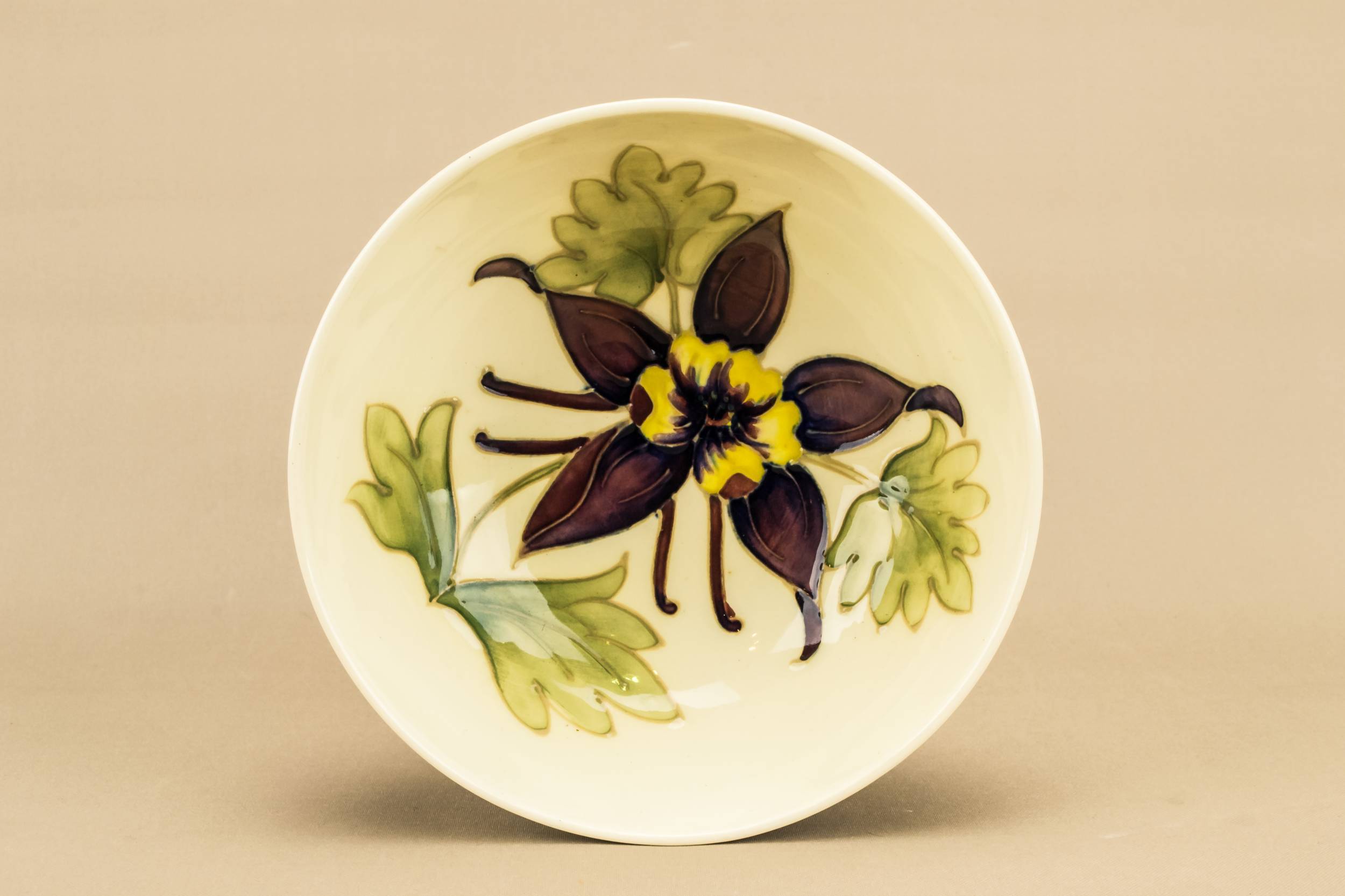Ceramic Vintage 6.1'' — Moorcroft Columbine bowl