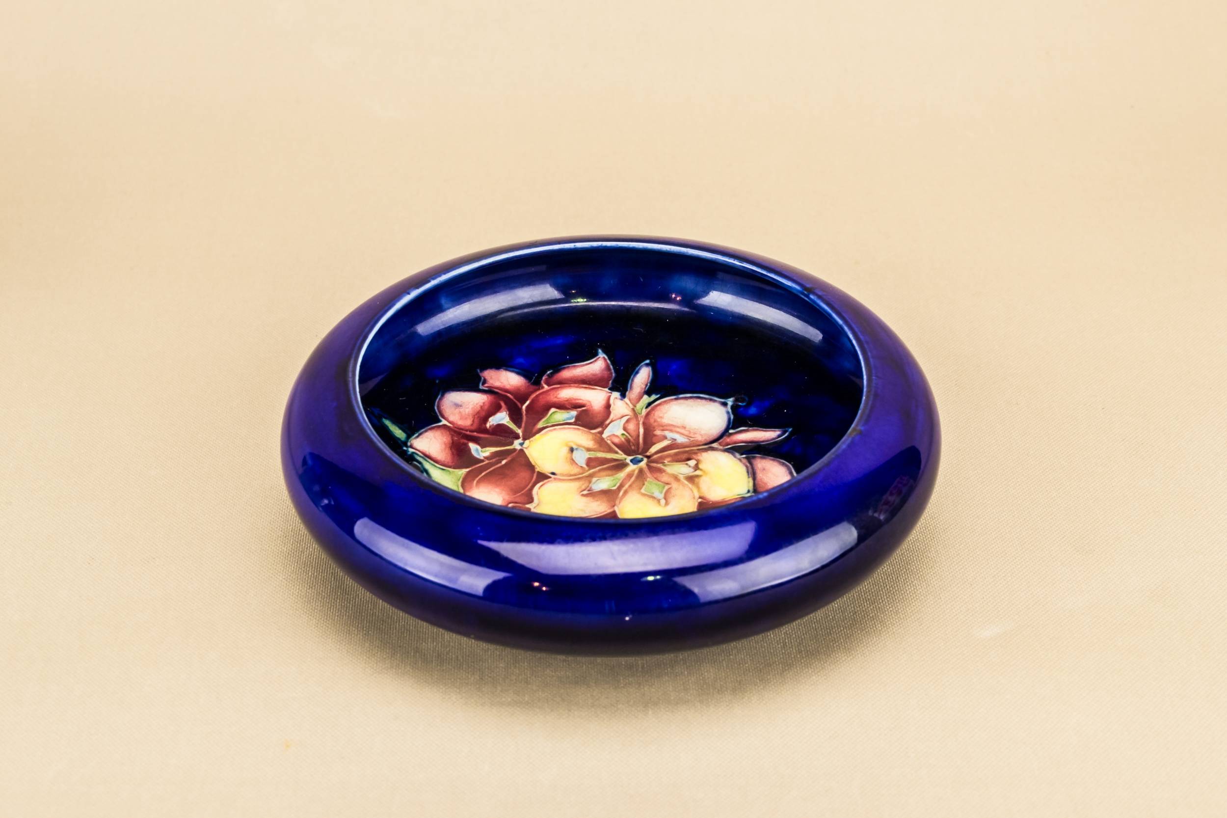 Vintage Retro BOWL — Moorcroft African Lily bowl 2
