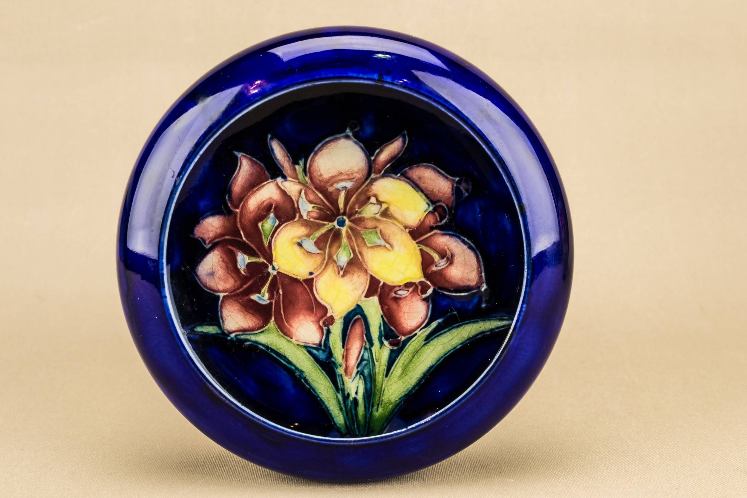 Vintage Retro BOWL — Moorcroft African Lily bowl