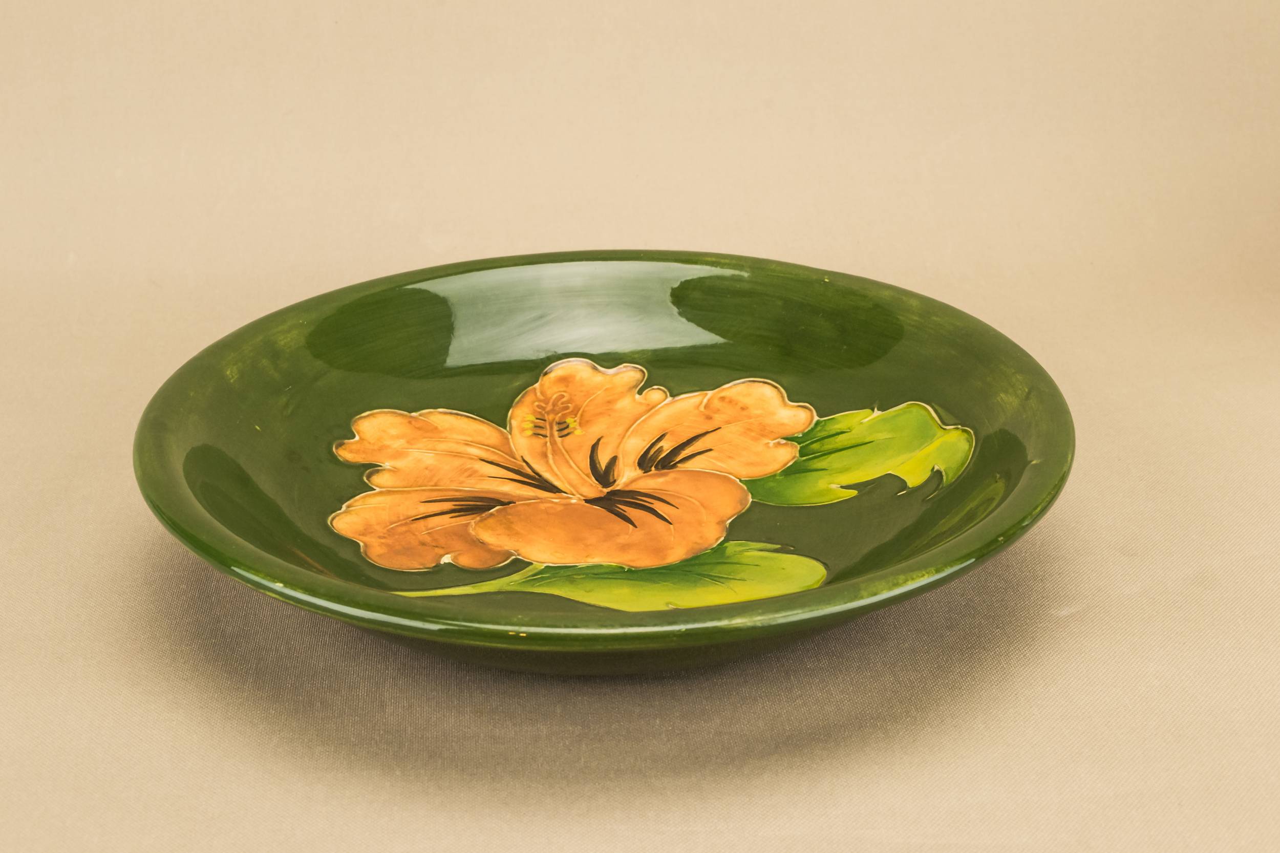 Ceramic Vintage Floral — Moorcroft Hibiscus bowl 3