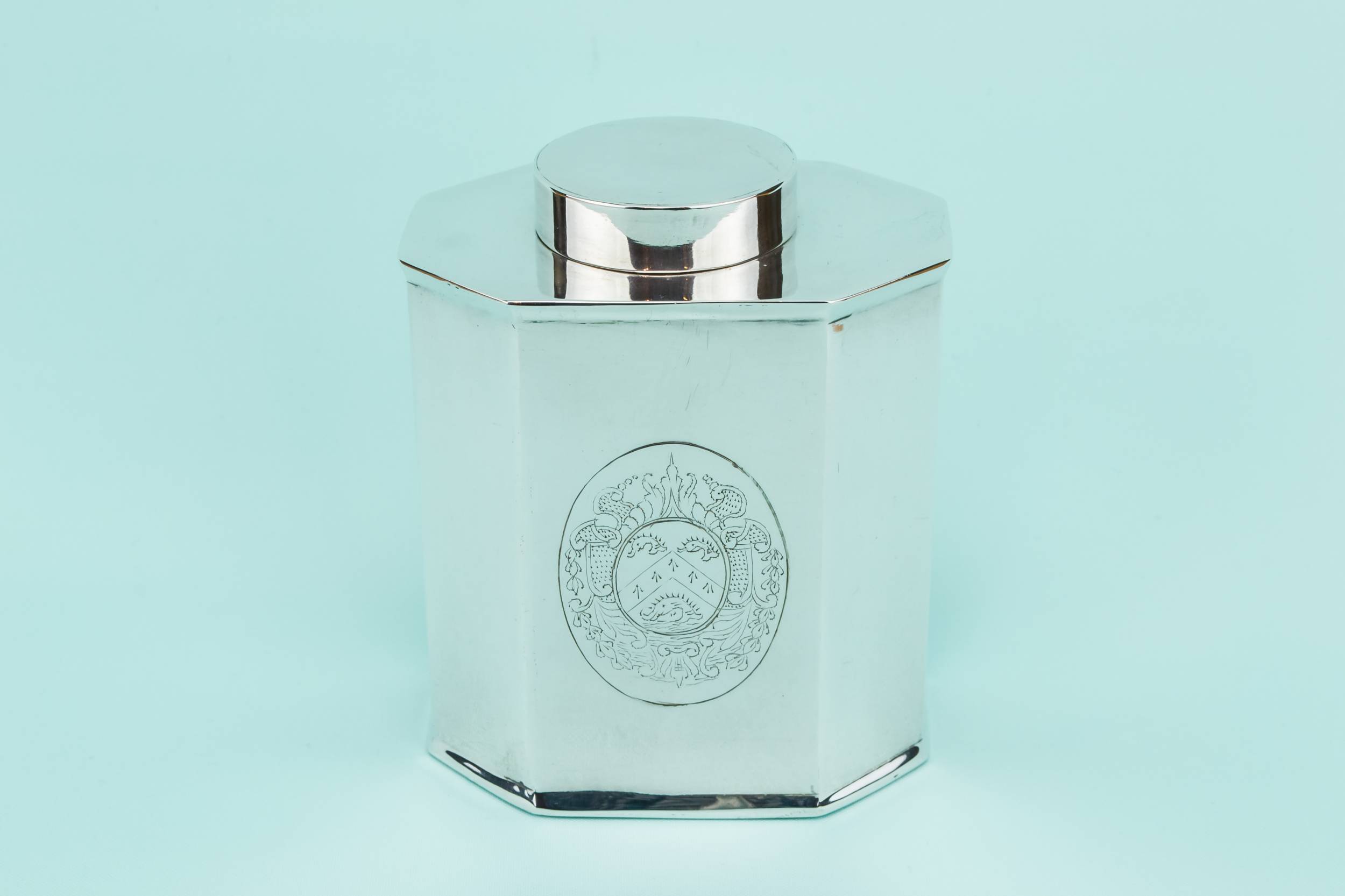 Vintage Elegant TEA — Silver plated tea box