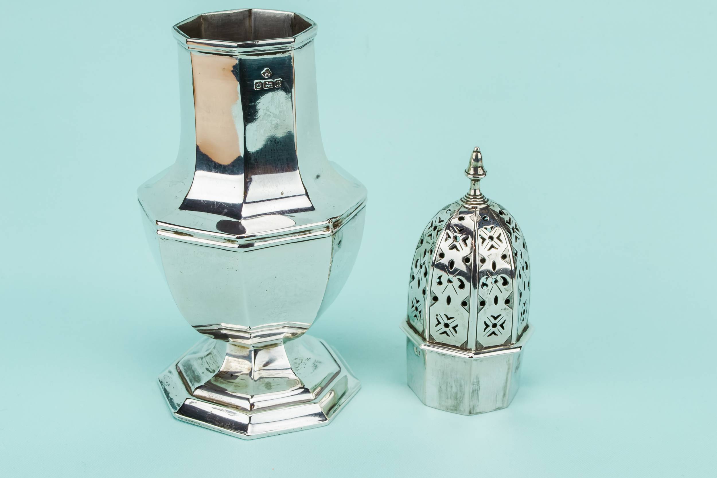 Antique Elegant Minimalist — Sterling silver sugar caster 5