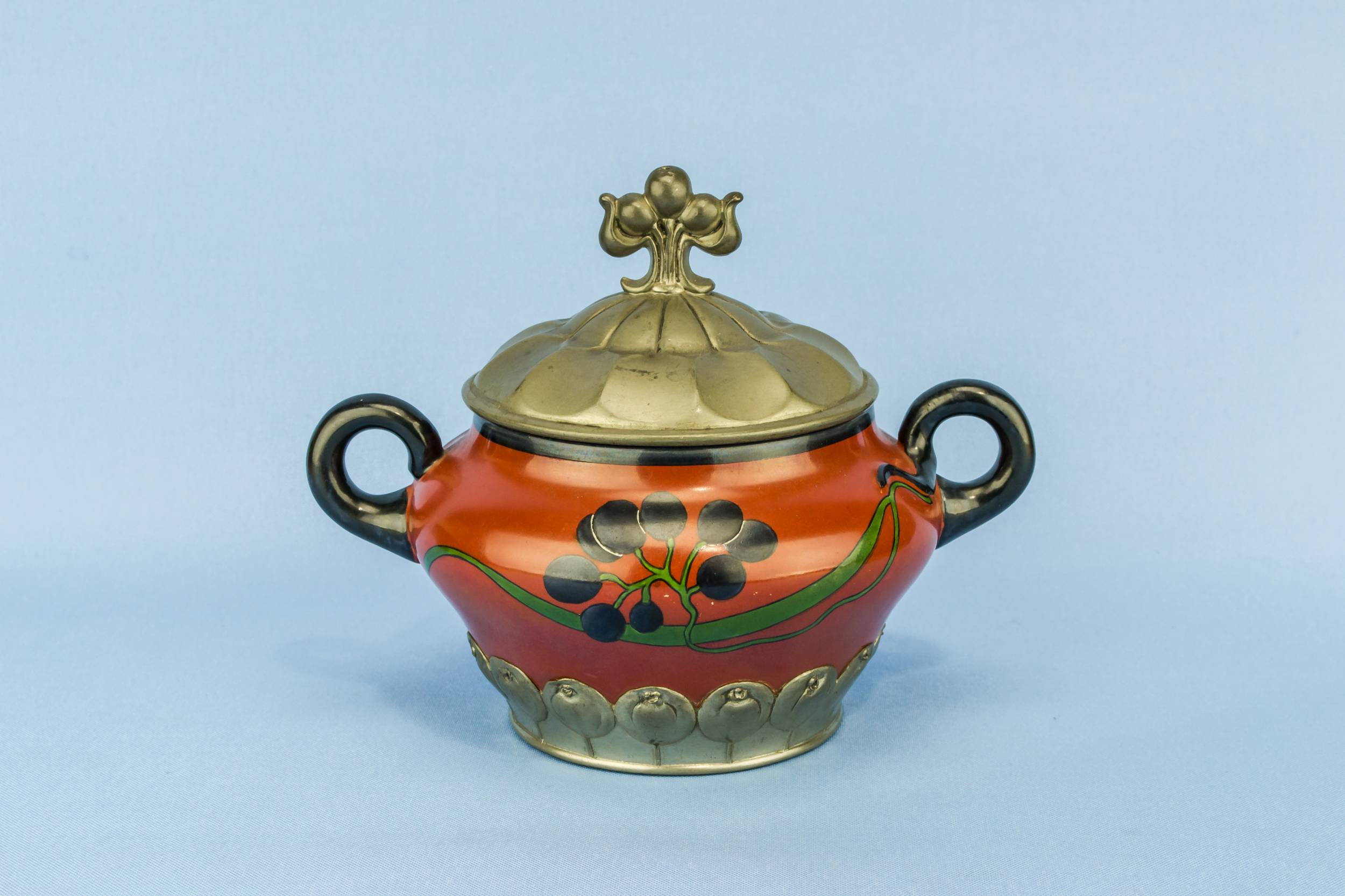 Ceramic Art Nouveau — Art Nouveau sugar bowl