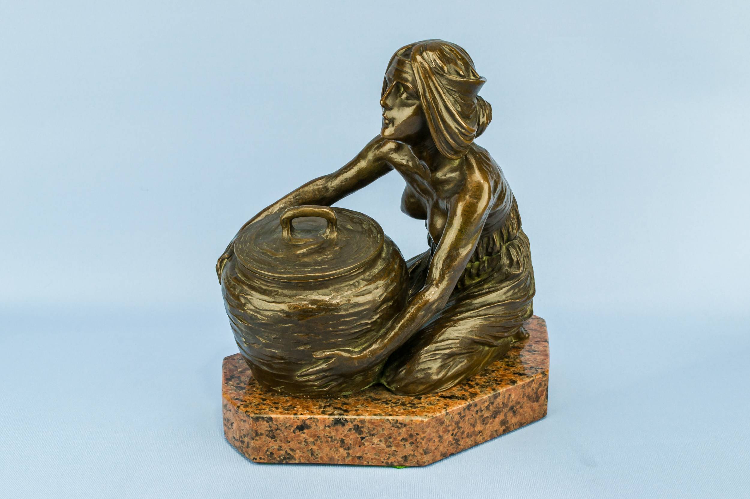 Art Nouveau Large — Secession bronze inkwell