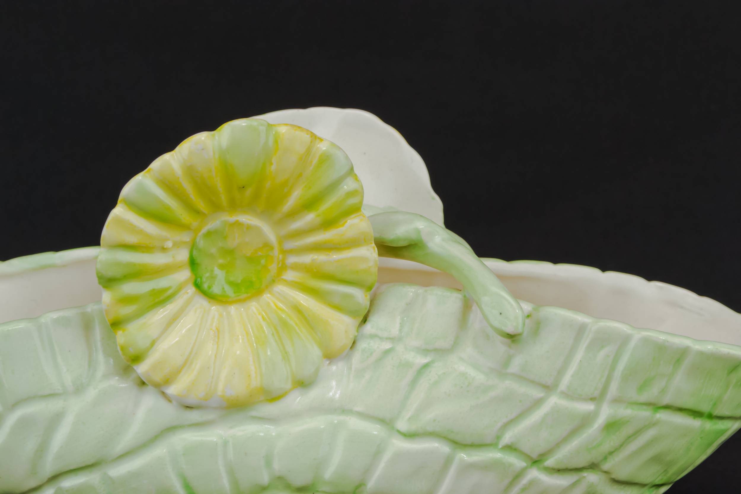 Elegant Art Deco — Green basket bowl 3